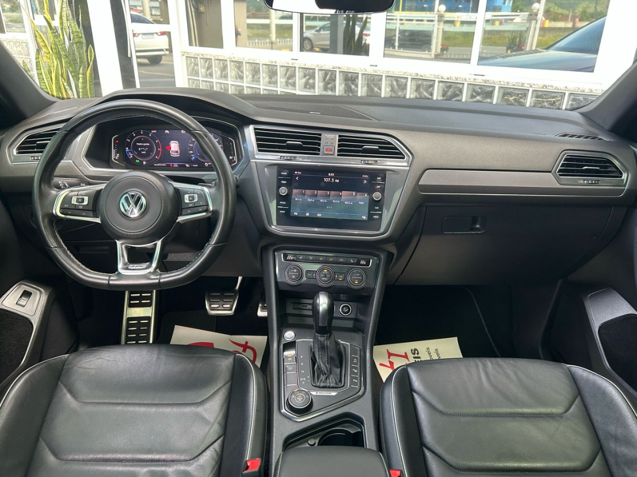 Tiguan 2.0 350 TSI TOTAL FLEX ALLSPACE R-LINE 4-MOTION TURBO AUTOMÁTICO DSG