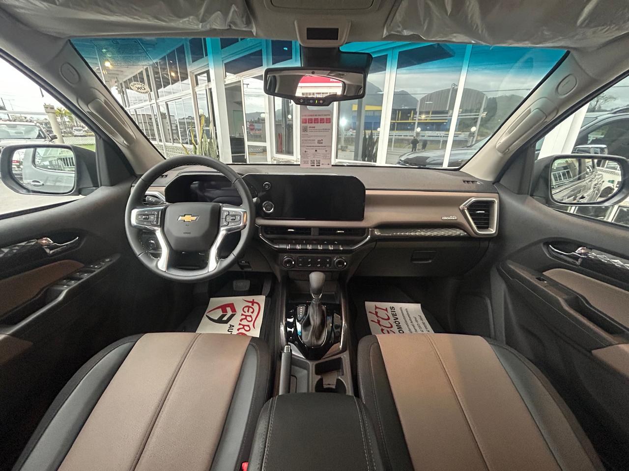 S10 2.8 12V HIGH COUNTRY CABINE DUPLA 4X4 TURBO DIESEL AUTOMÁTICO