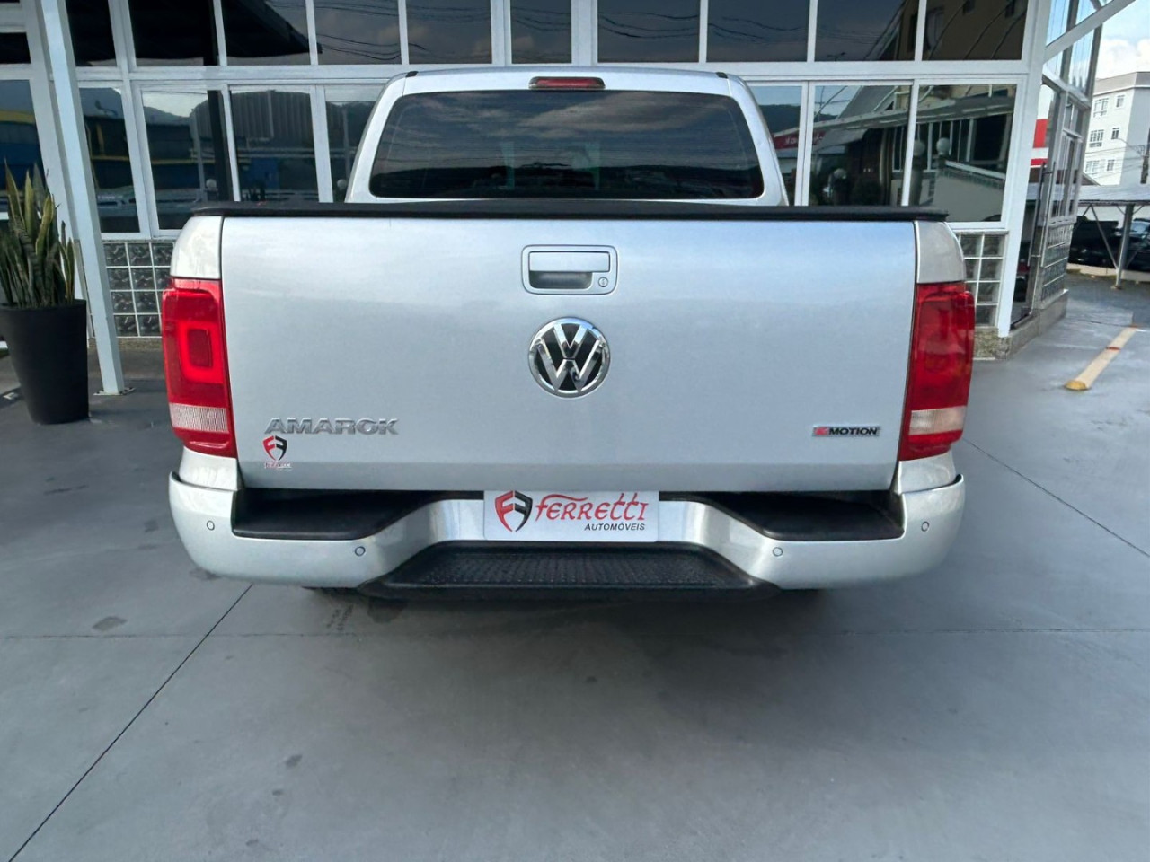 VOLKSWAGEN Amarok 2.0 16V 4X4 CABINE DUPLA COMFORTLINE TURBO INTERCOOLER AUTOMÁTICO