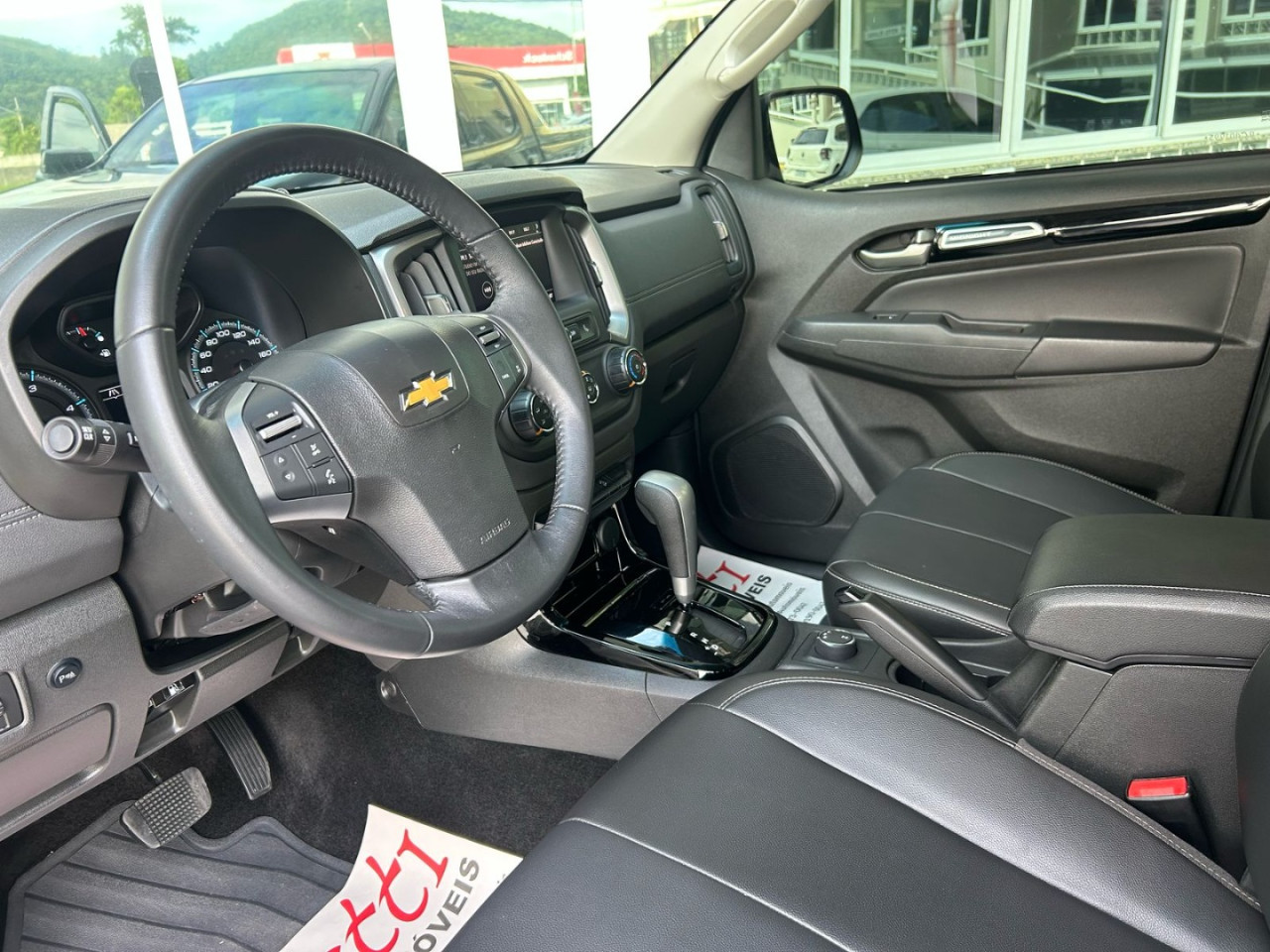 S10 2.8 12V MIDNIGHT CABINE DUPLA 4X4 TURBO DIESEL AUTOMÁTICO