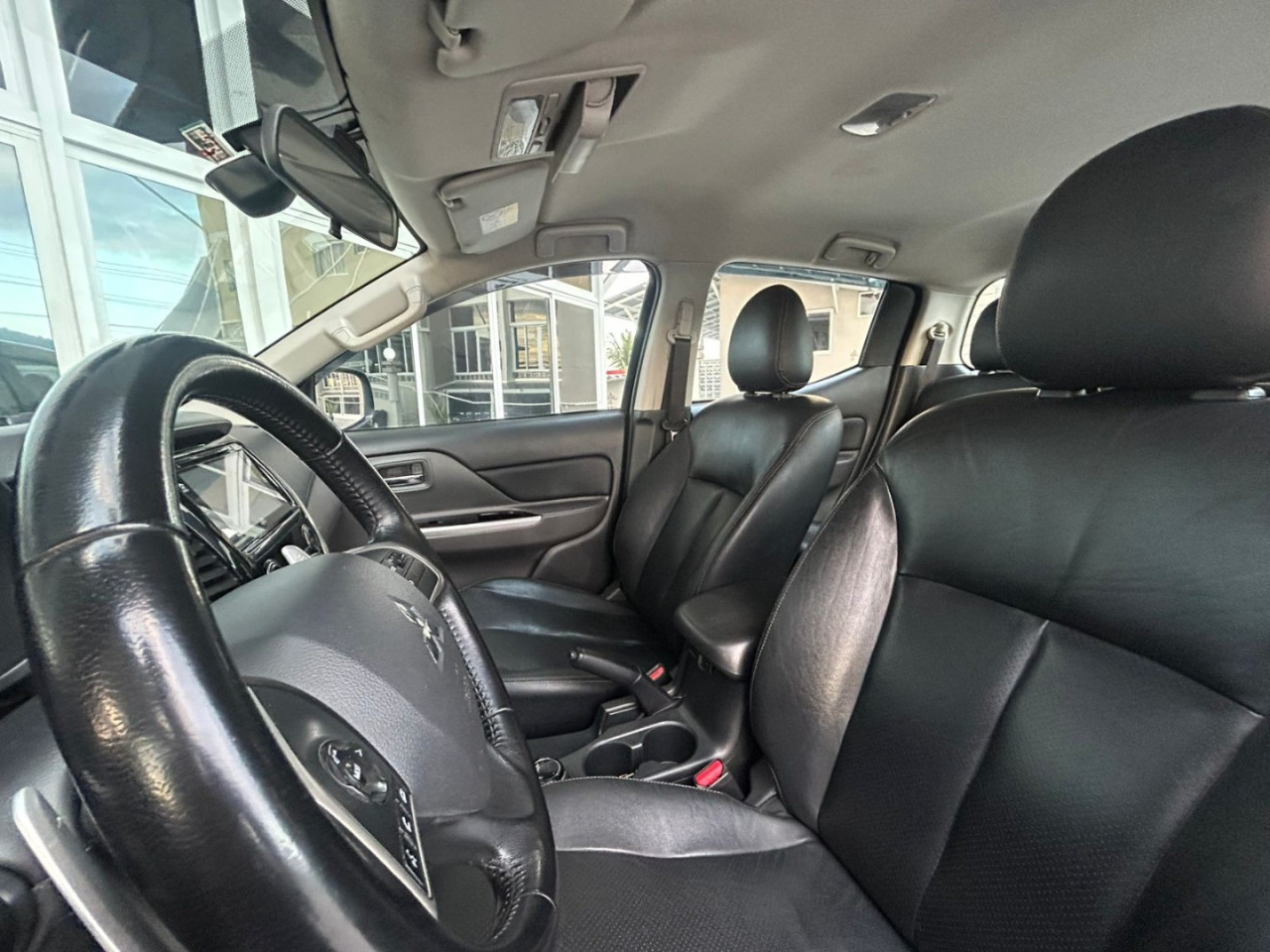 L 200 Triton 2.4 16V SPORT HPE-S 4X4 CABINE DUPLA TURBO DIESEL AUTOMÁTICO