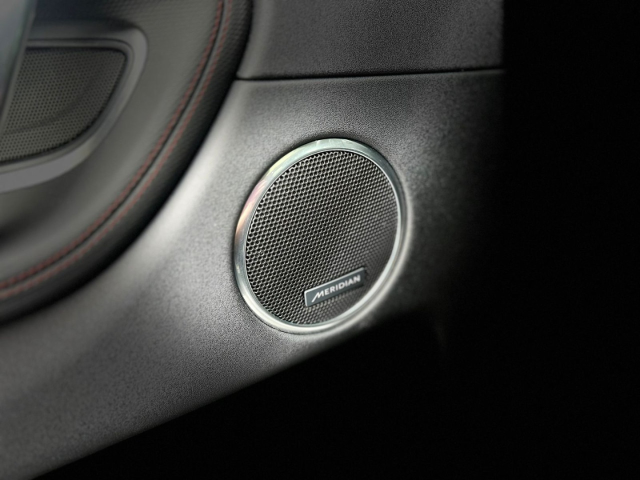 LAND ROVER Discovery Sport 2.0 16V 4P D200 SE R-DYNAMIC TURBO DIESEL AUTOMÁTICO