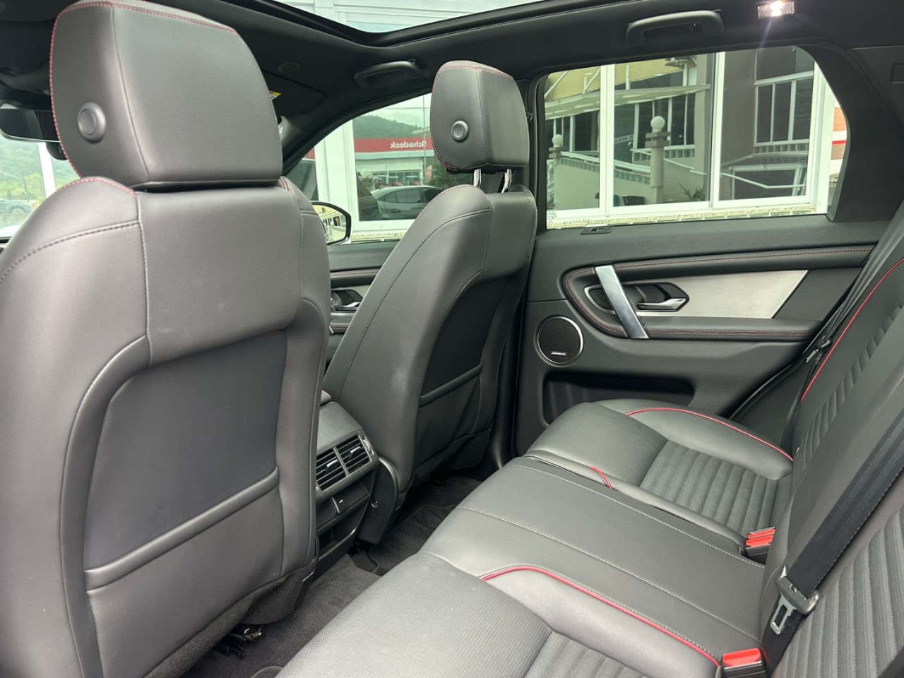 LAND ROVER Discovery Sport 2.0 16V 4P D200 SE R-DYNAMIC TURBO DIESEL AUTOMÁTICO