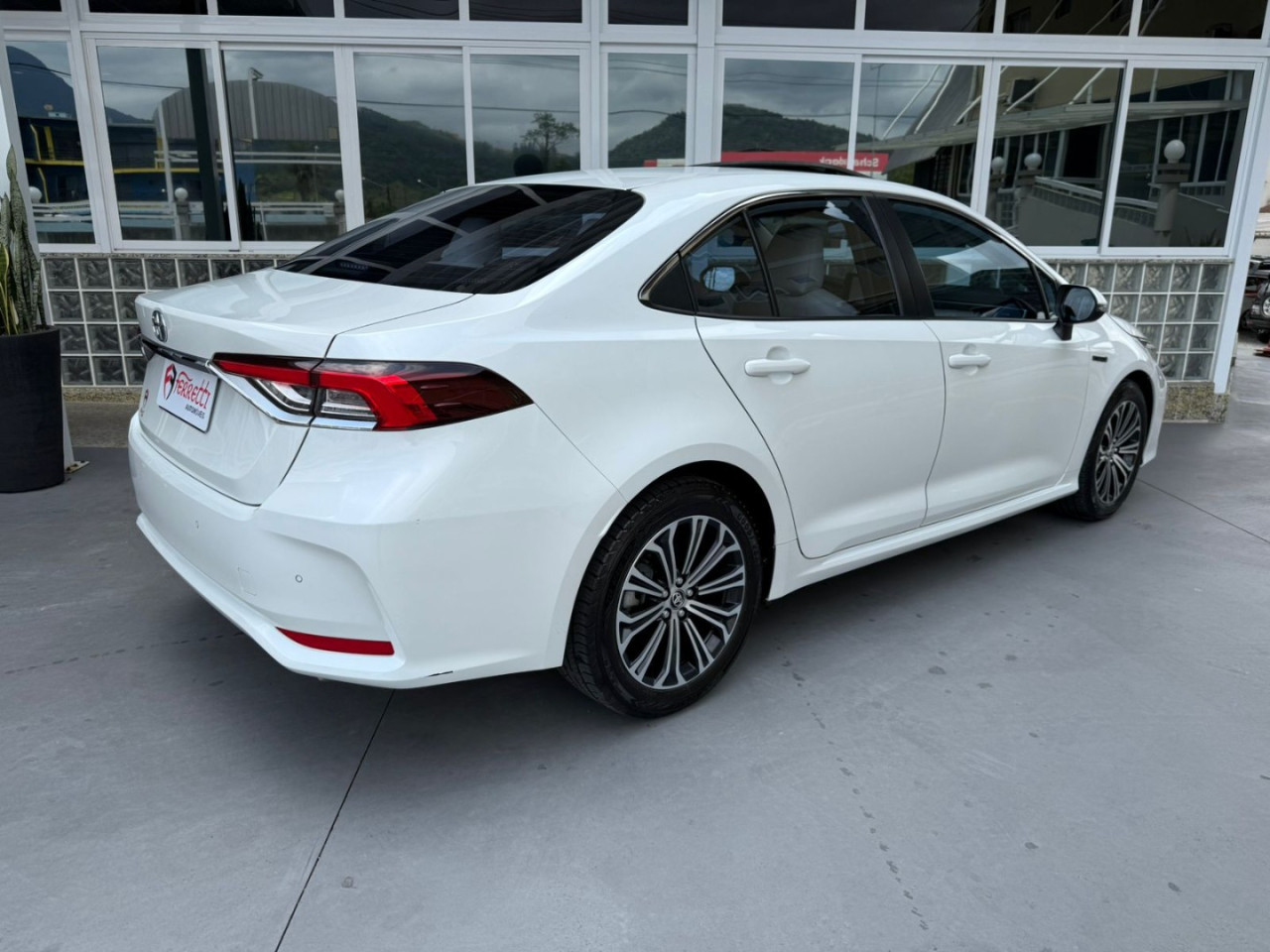 Corolla 1.8 16V 4P FLEX HÍBRIDO ALTIS A PREMIUM AUTOMÁTICO CVT