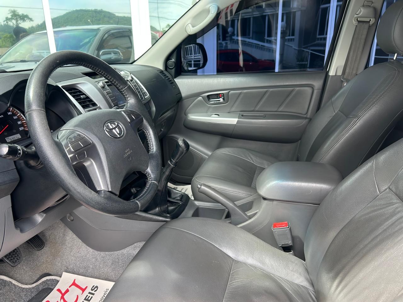 TOYOTA Hilux Caminhonete 3.0 4P SRV DIESEL CABINE DUPLA