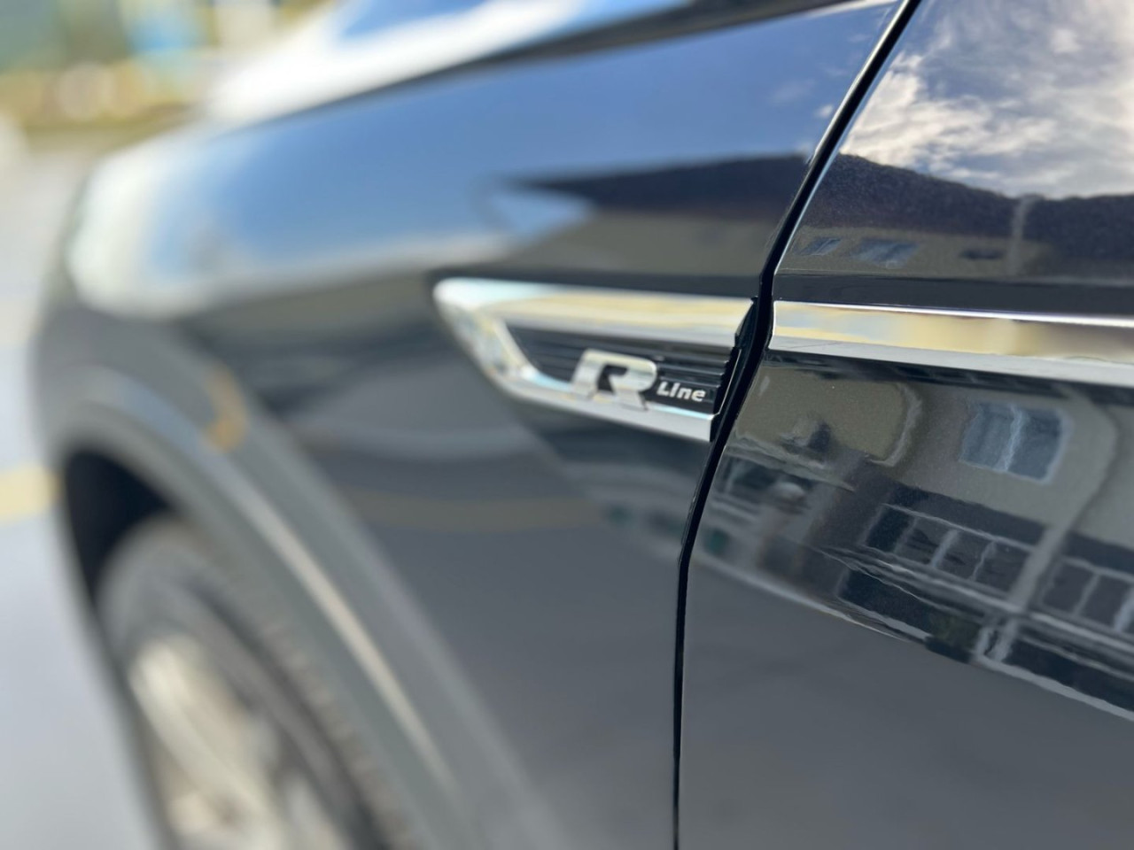 Tiguan 2.0 350 TSI TOTAL FLEX ALLSPACE R-LINE 4-MOTION TURBO AUTOMÁTICO DSG