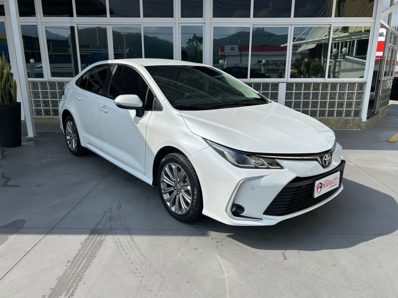 Corolla 2.0 16V 4P FLEX XEI DIRECT SHIFT AUTOMÁTICO CVT