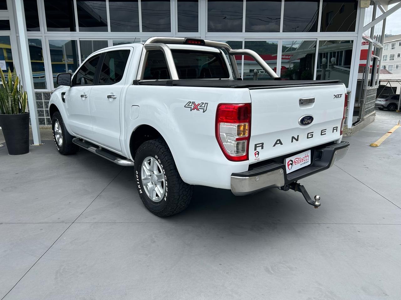 FORD Ranger 3.2 20V XLT 4X4 CABINE DUPLA TURBO DIESEL AUTOMÁTICO
