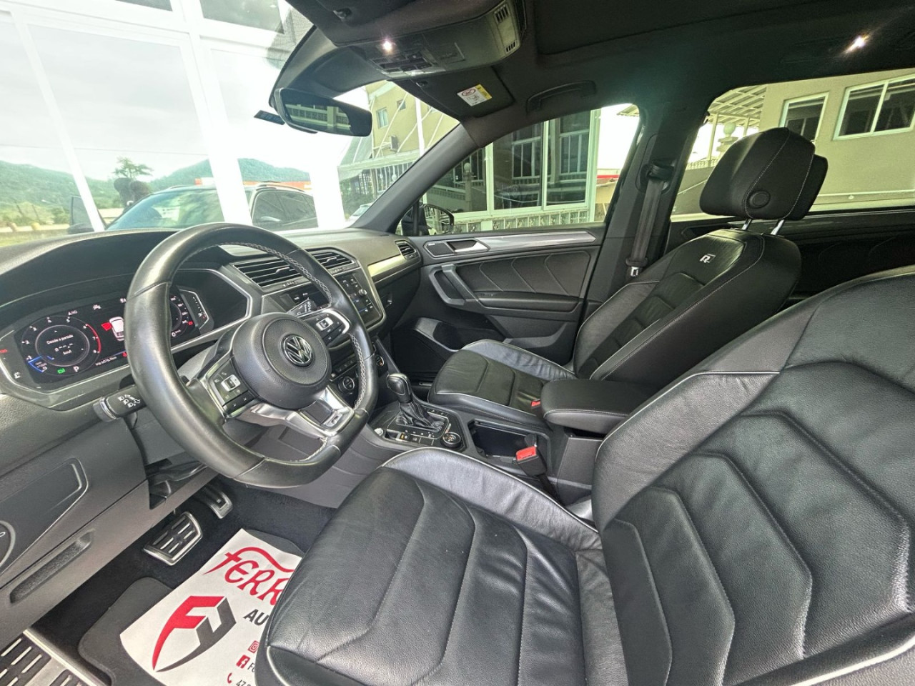Tiguan 2.0 350 TSI TOTAL FLEX ALLSPACE R-LINE 4-MOTION TURBO AUTOMÁTICO DSG
