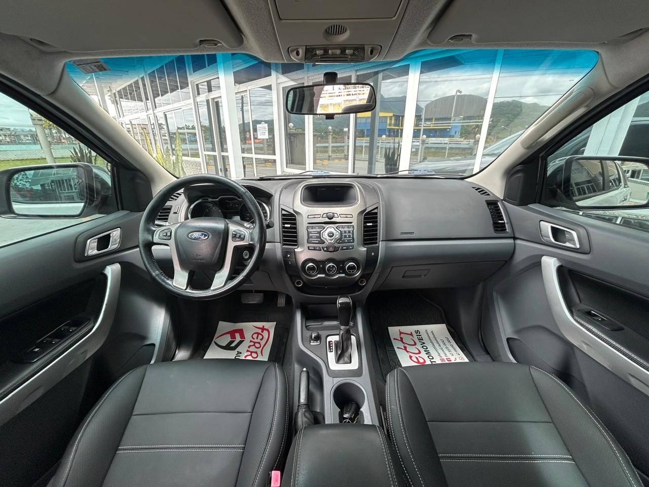 FORD Ranger 3.2 20V XLT 4X4 CABINE DUPLA TURBO DIESEL AUTOMÁTICO