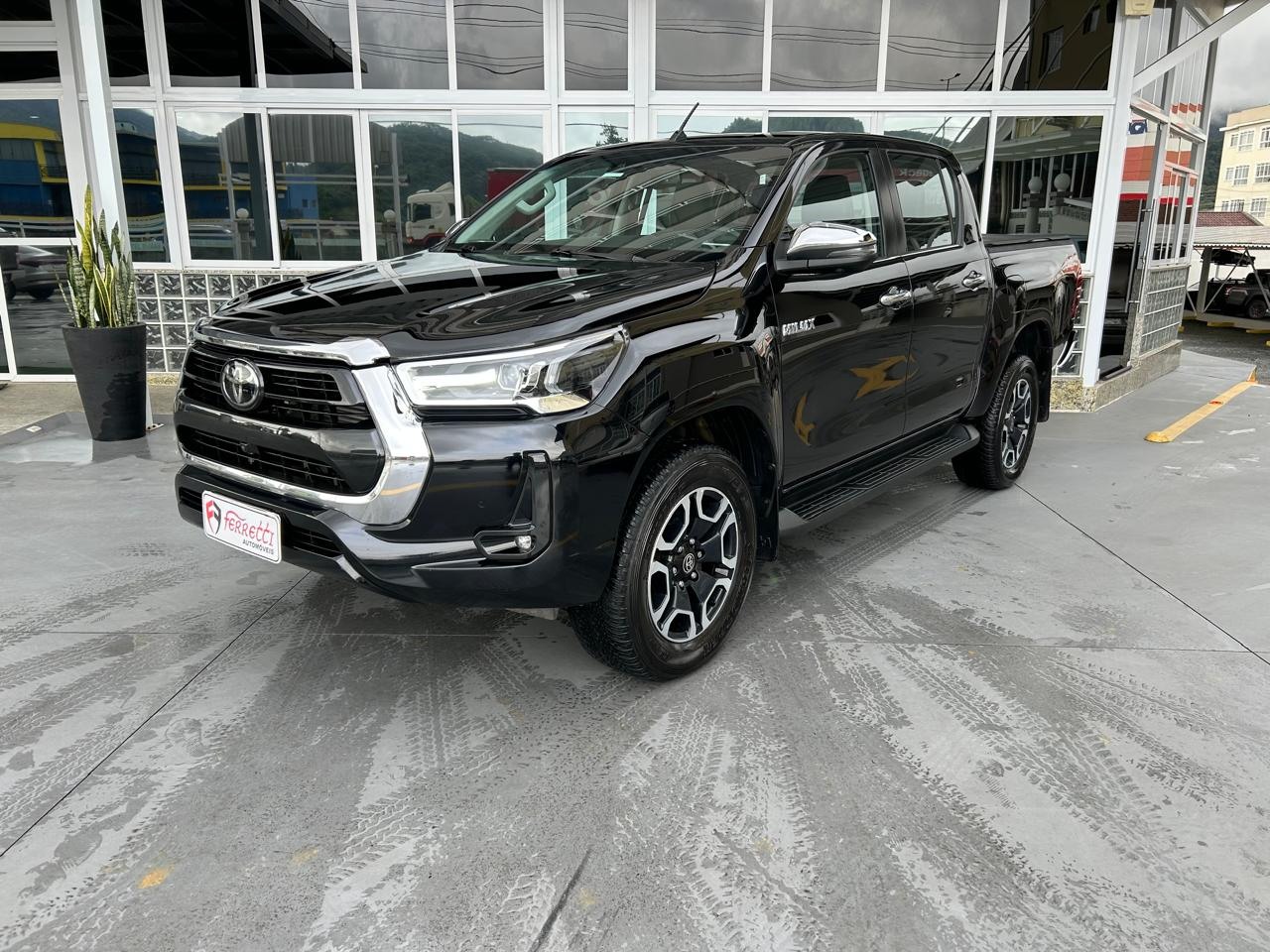 Hilux Caminhonete 2.8 16V SRX 4X4 TURBO DIESEL CABINE DUPLA AUTOMÁTICO
