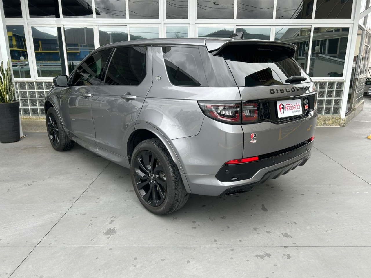 LAND ROVER Discovery Sport 2.0 16V 4P D200 SE R-DYNAMIC TURBO DIESEL AUTOMÁTICO