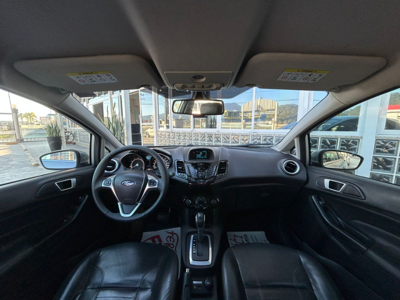 Fiesta Hatch 1.6 4P FLEX TITANIUM POWERSHIFT AUTOMÁTICO