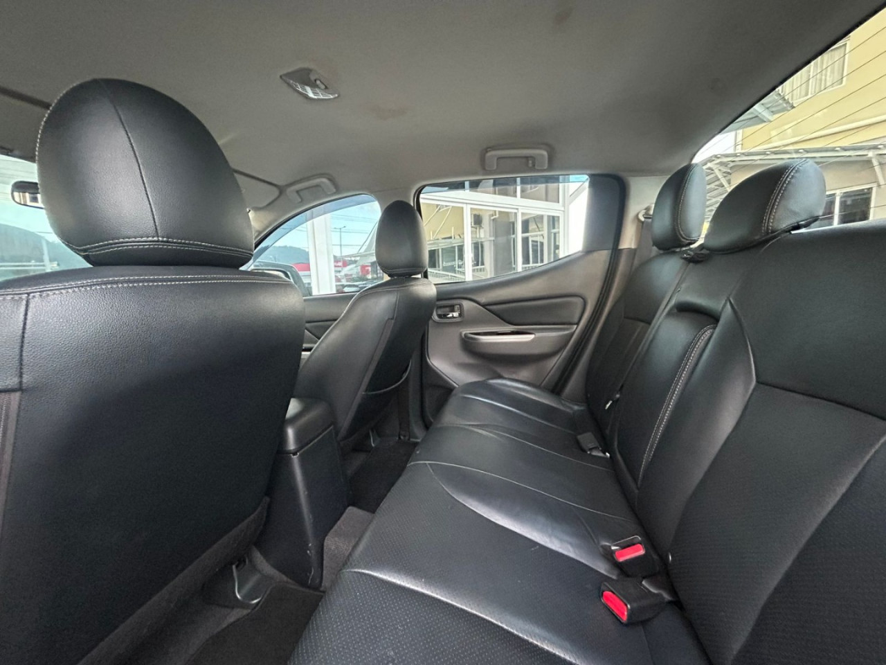 L 200 Triton 2.4 16V SPORT HPE-S 4X4 CABINE DUPLA TURBO DIESEL AUTOMÁTICO
