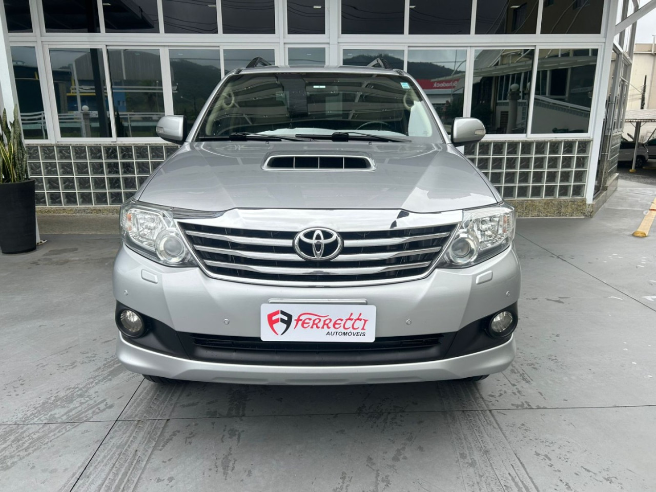 Hilux SW4 3.0 16V 4P SRV 4X4 TURBO DIESEL AUTOMÁTICO