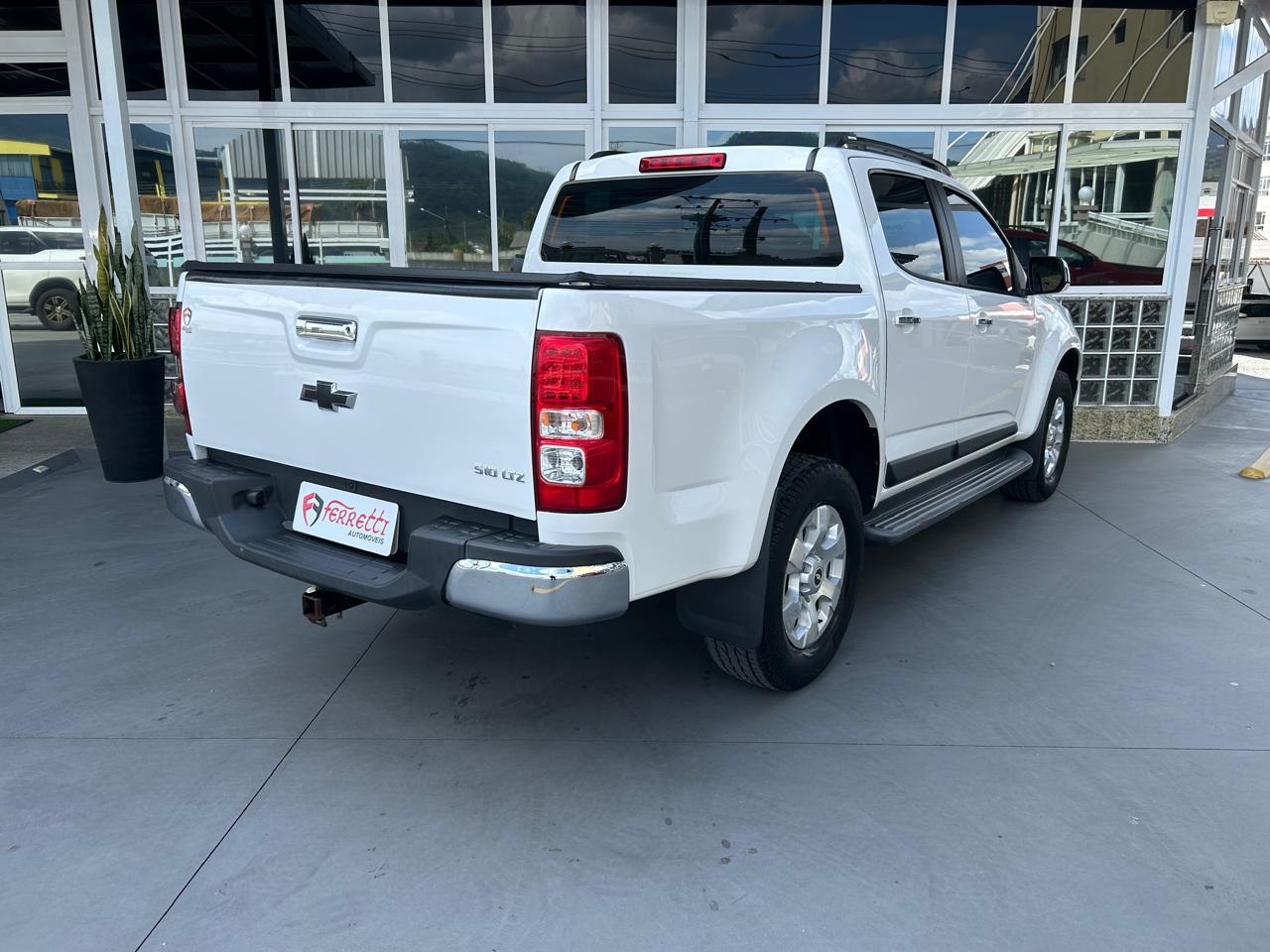 S10 2.4 FLEX LTZ CABINE DUPLA