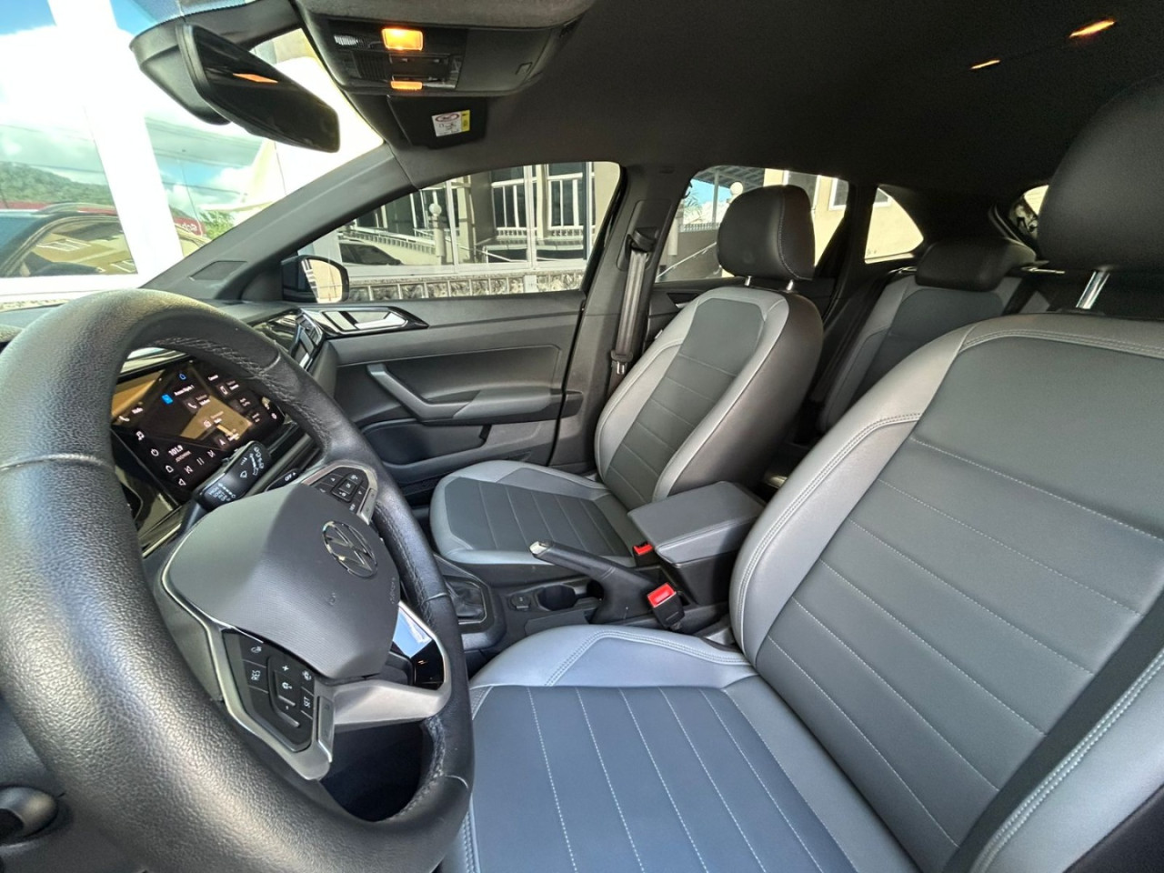 VOLKSWAGEN Nivus 1.0 4P FLEX 200 TSI HIGHLINE TURBO AUTOMÁTICO