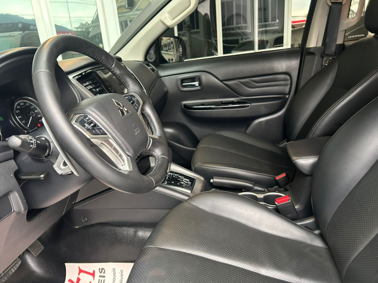 L 200 Triton 2.4 16V SPORT SAVANA 4X4 CABINE DUPLA TURBO DIESEL AUTOMÁTICO
