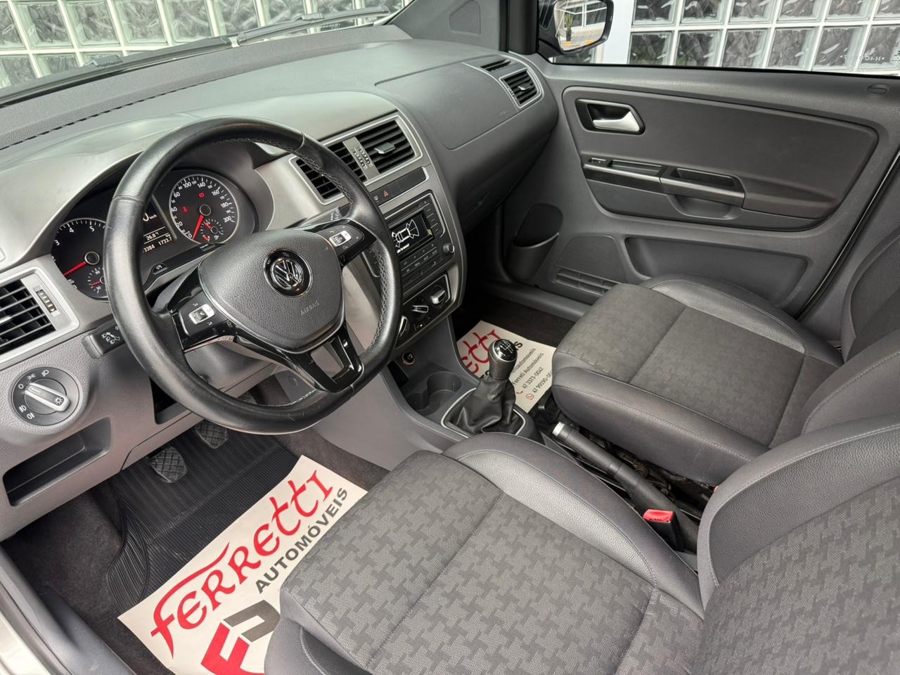 VOLKSWAGEN Fox 1.0 4P TRACK FLEX