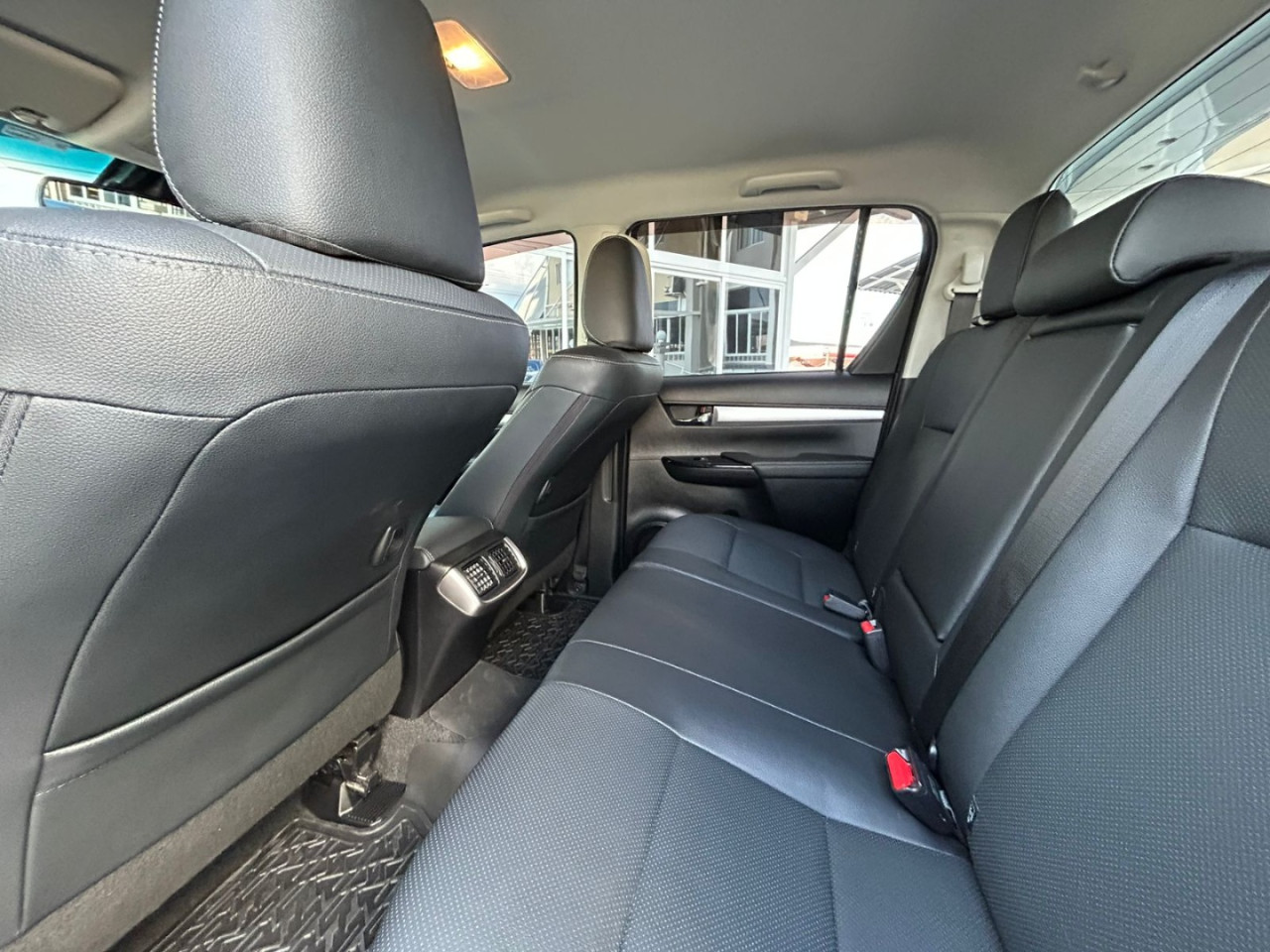 Hilux Caminhonete 2.8 16V SRX PLUS 4X4 TURBO DIESEL CABINE DUPLA AUTOMÁTICO