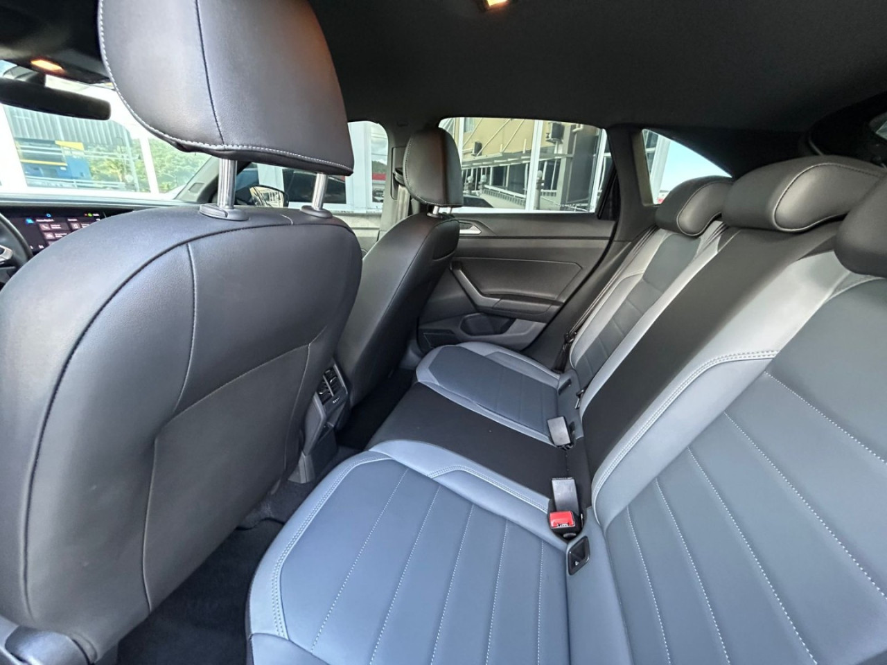 VOLKSWAGEN Nivus 1.0 4P FLEX 200 TSI HIGHLINE TURBO AUTOMÁTICO