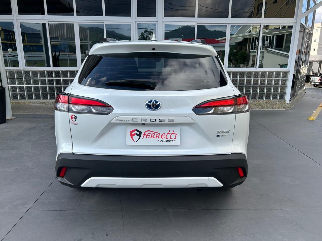 TOYOTA Corolla Cross 1.8 16V 4P FLEX VVT-I HYBRID XRX AUTOMÁTICO CVT