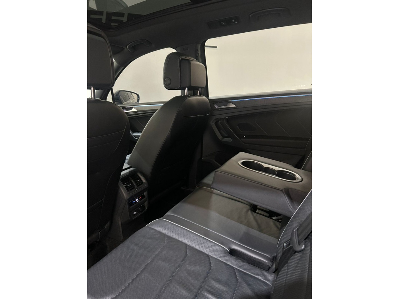 VOLKSWAGEN Tiguan 2.0 300 TSI ALLSPACE R-LINE TURBO AUTOMÁTICO