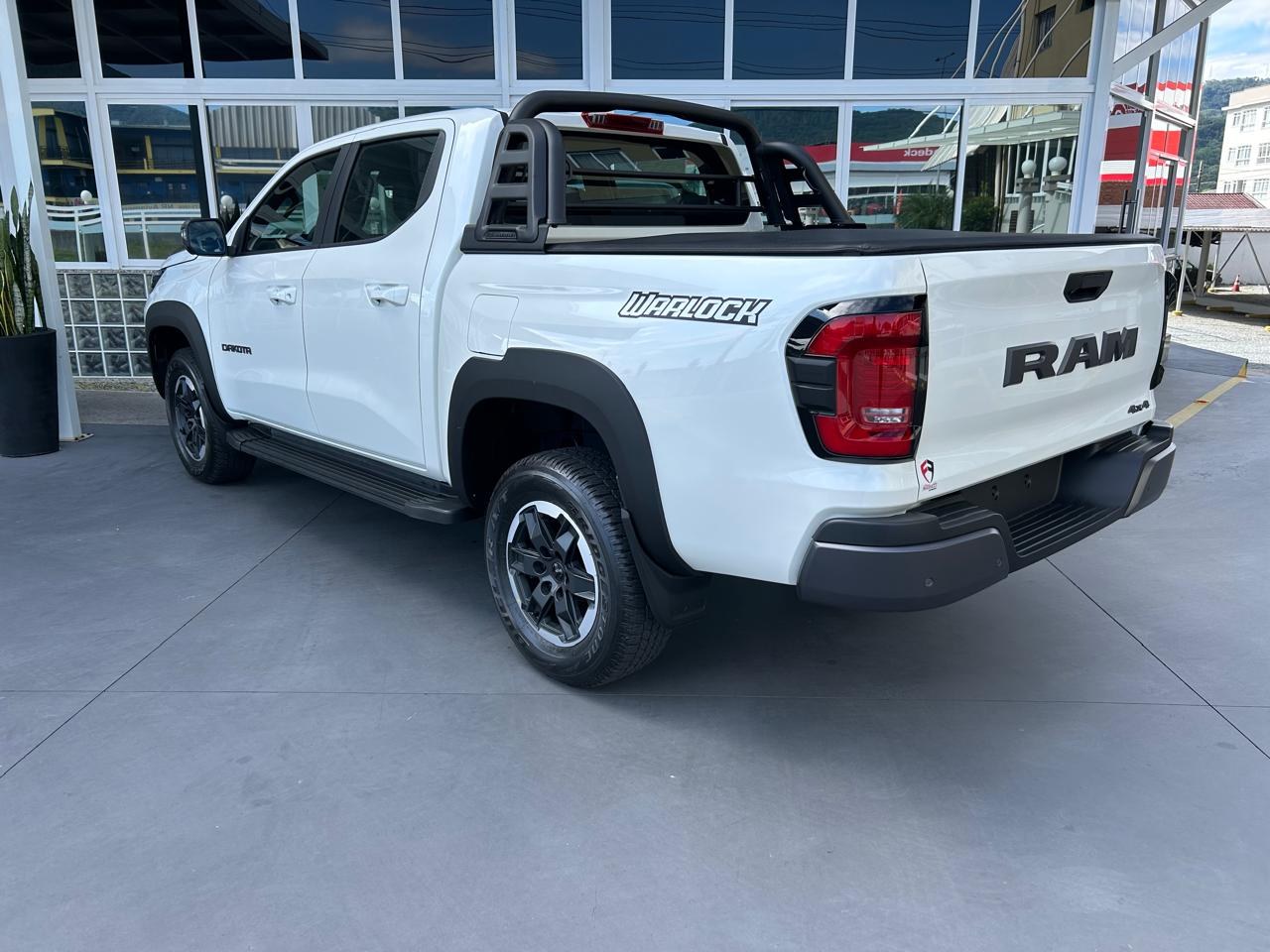 RAM Dakota 2.2 4P TURBO DIESEL WARLOCK 4X4 AUTOMÁTICO