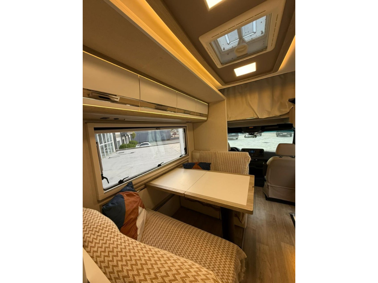 MERCEDES-BENZ Sprinter 2.0 CDI TURBO DIESEL FURGÃO 517 CHASSI LONGO