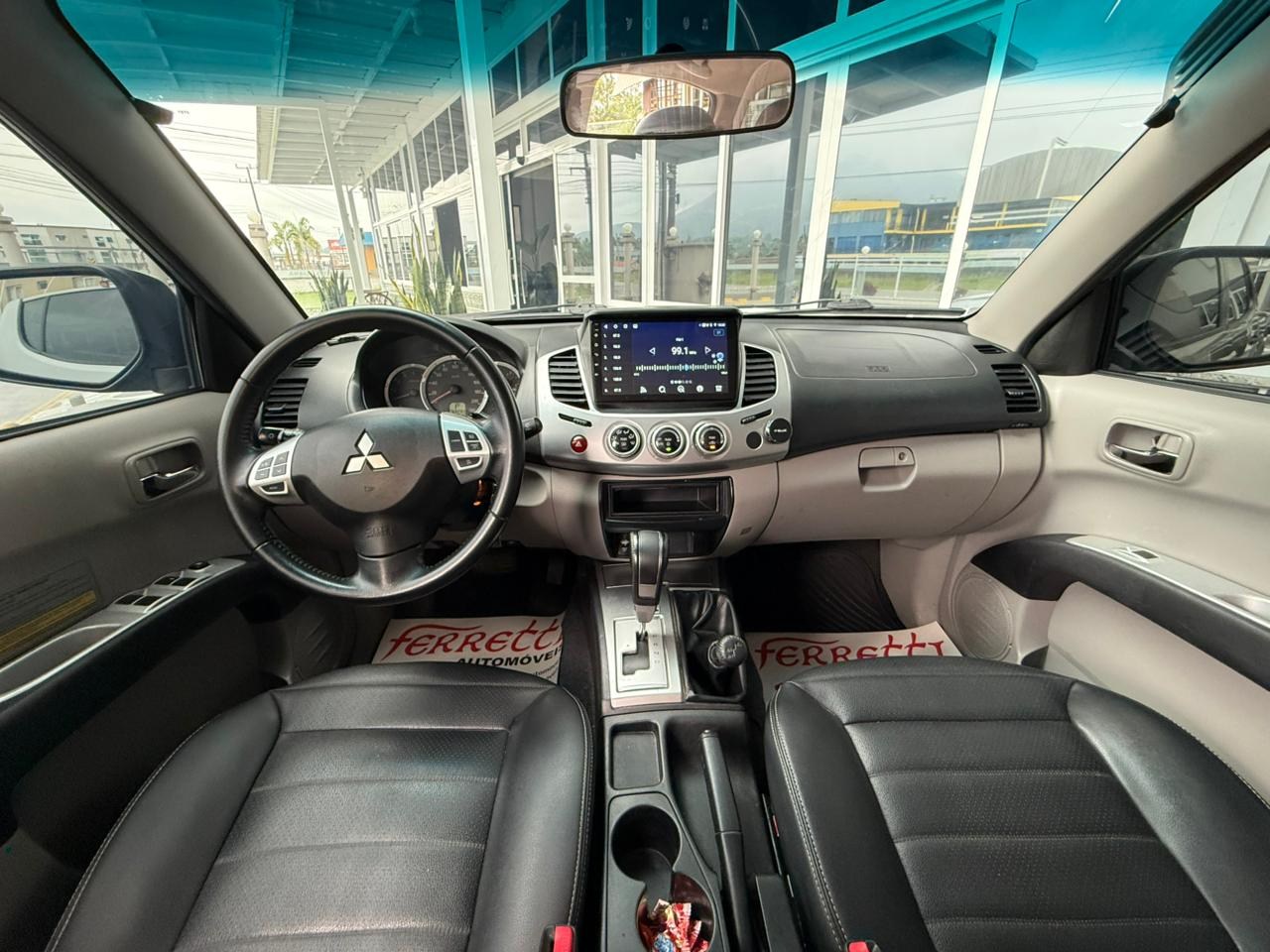 MITSUBISHI L 200 Outdoor 3.2 16V 4X4 CABINE DUPLA TURBO DIESEL INTERCOOLER AUTOMÁTICO