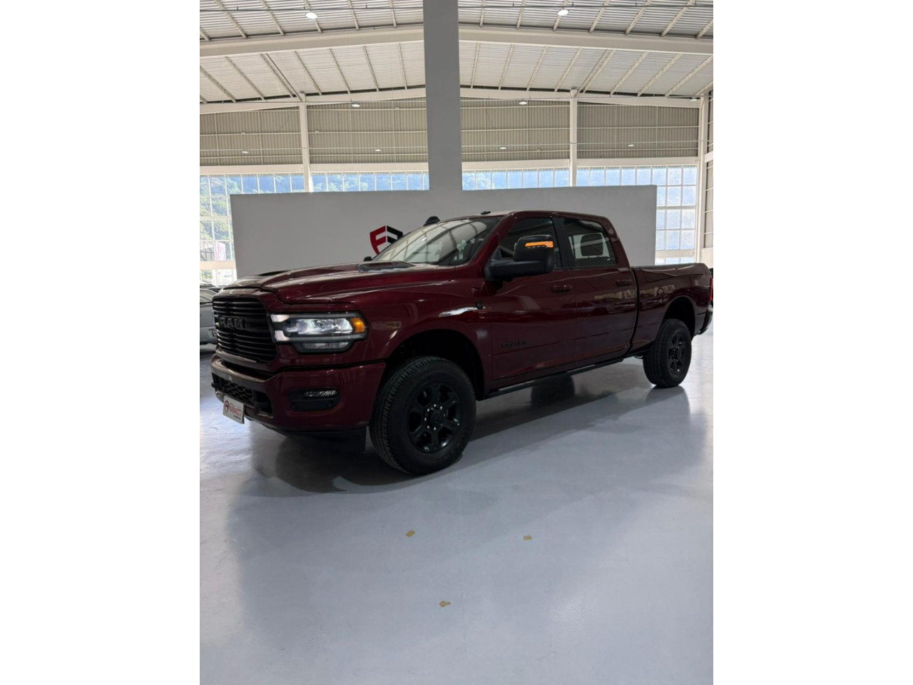 RAM 2500 6.7 I6 24V SLT CABINE DUPLA TURBO DIESEL NIGHT EDITION 4X4 AUTOMÁTICO