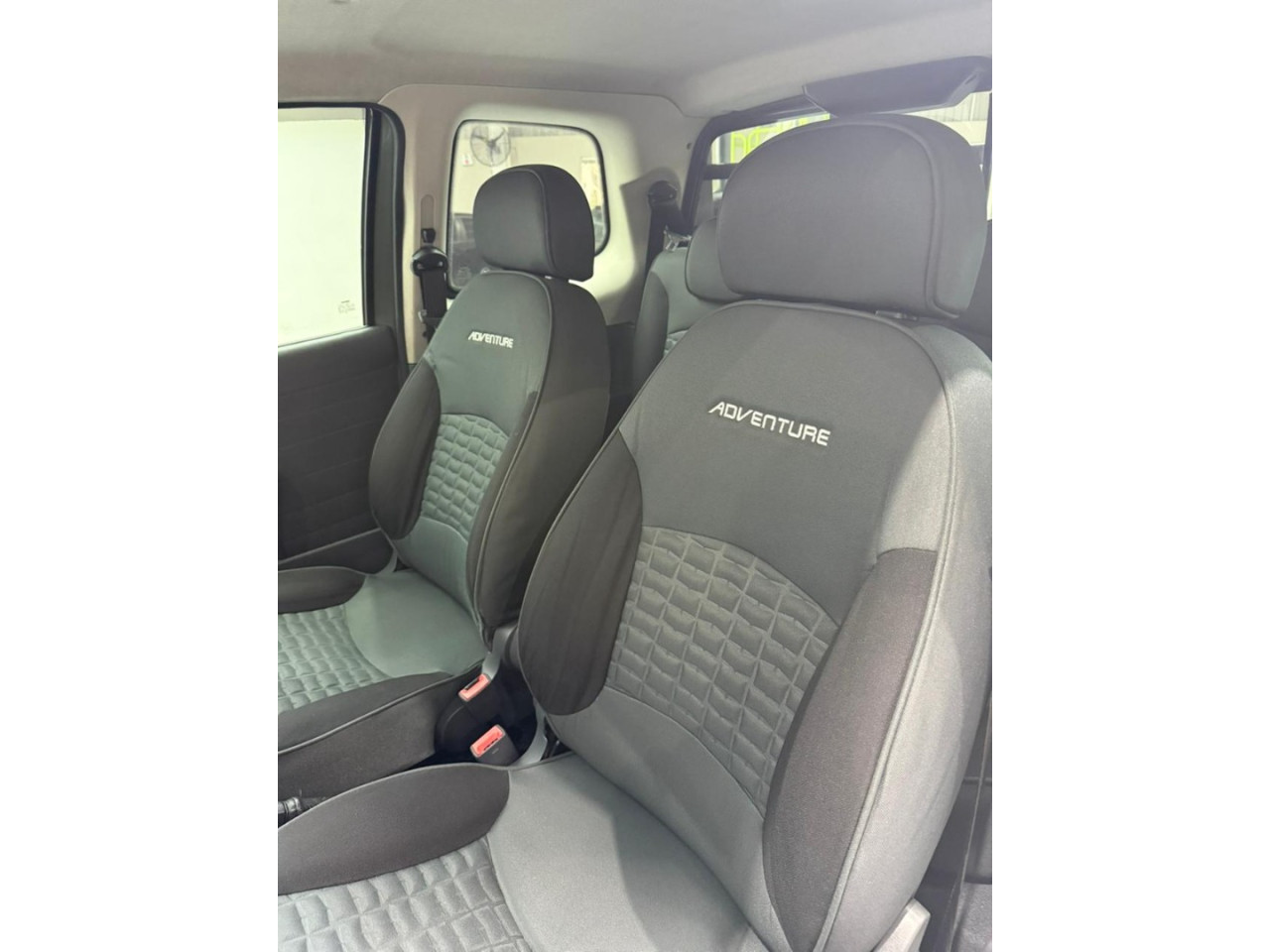 FIAT Strada 1.8 16V FLEX ADVENTURE CABINE DUPLA