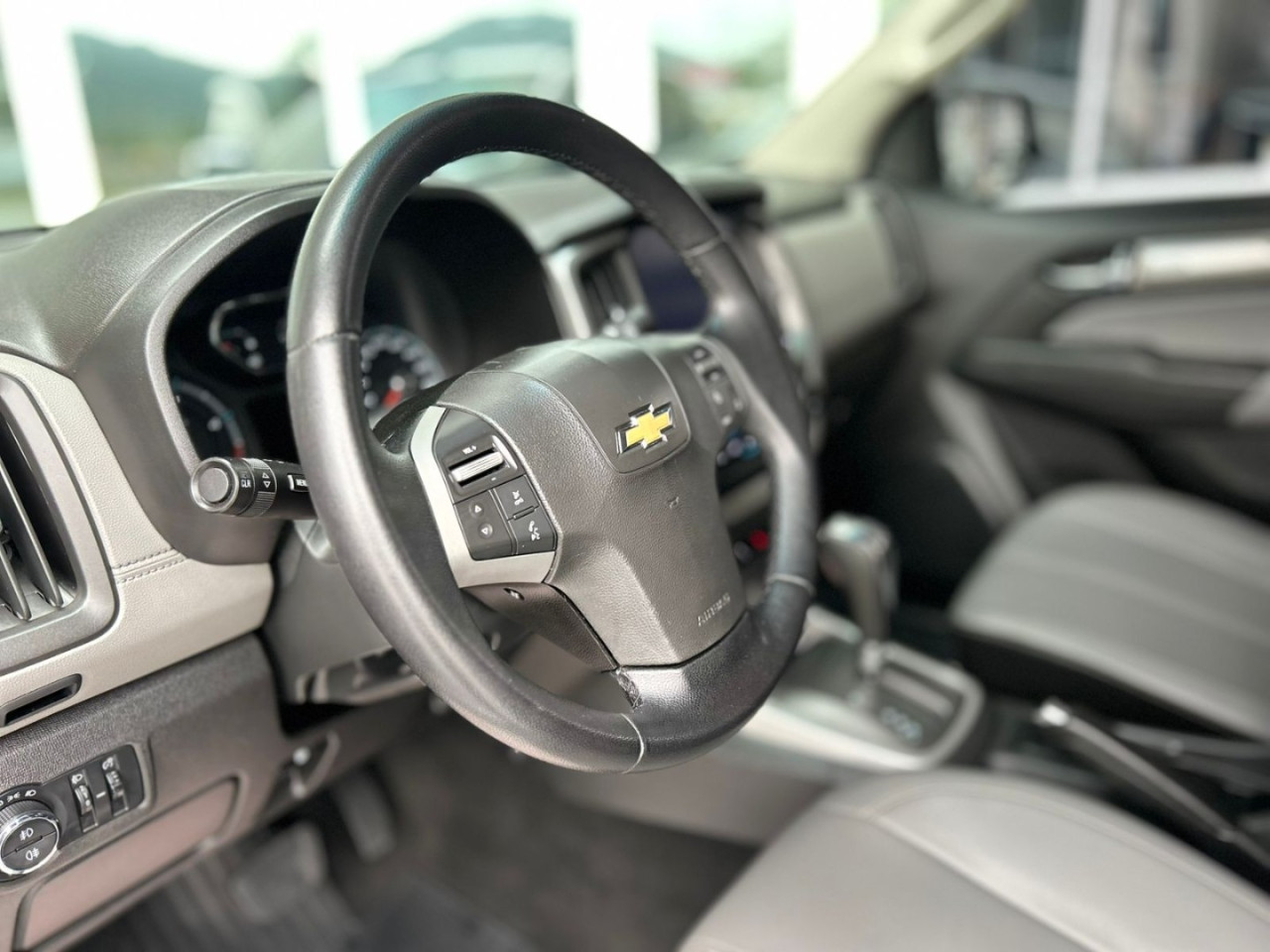 CHEVROLET S10 2.8 16V LTZ CABINE DUPLA 4X4 TURBO DIESEL AUTOMÁTICO