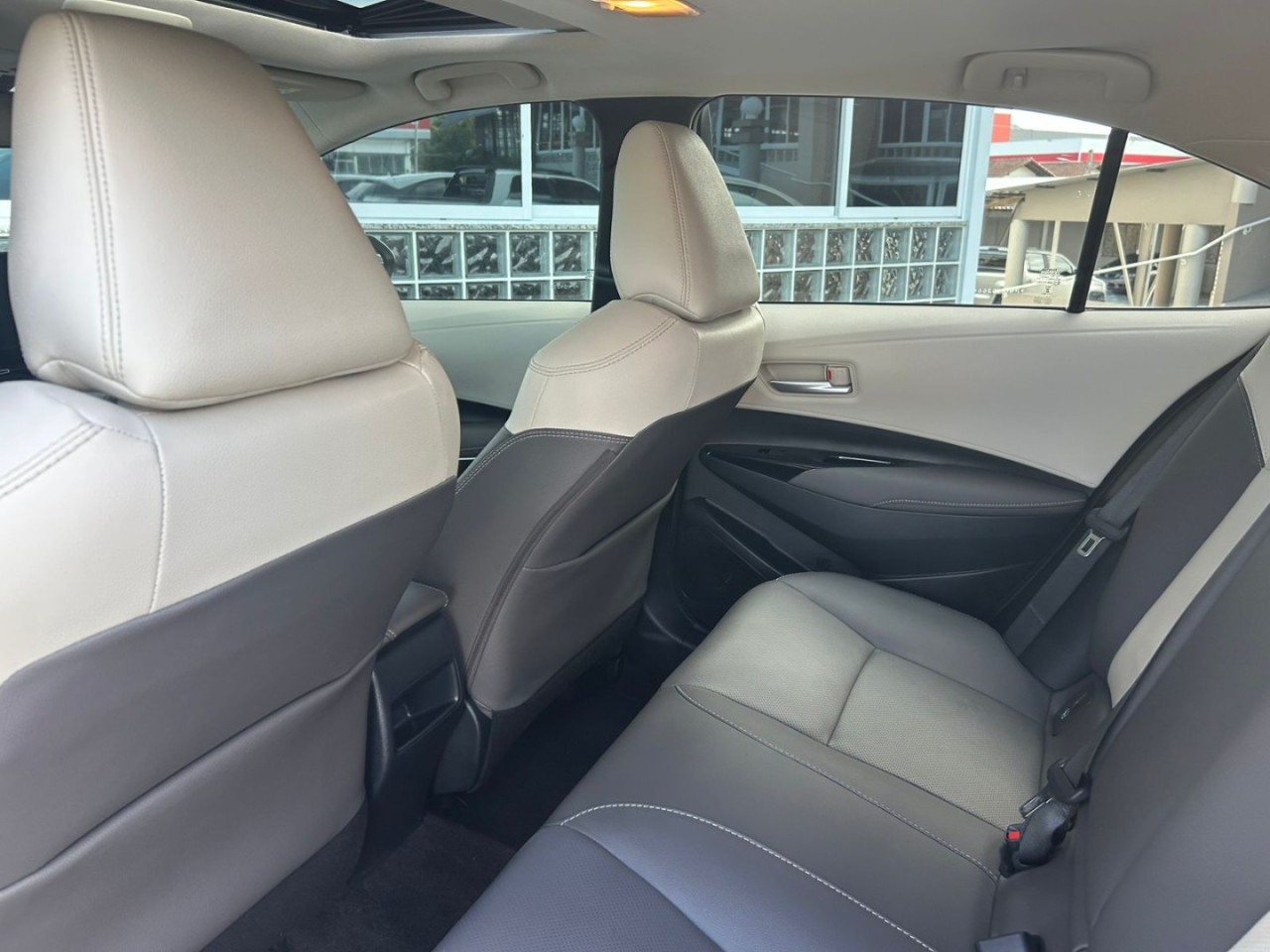 TOYOTA Corolla 1.8 16V 4P FLEX HÍBRIDO ALTIS A PREMIUM AUTOMÁTICO CVT