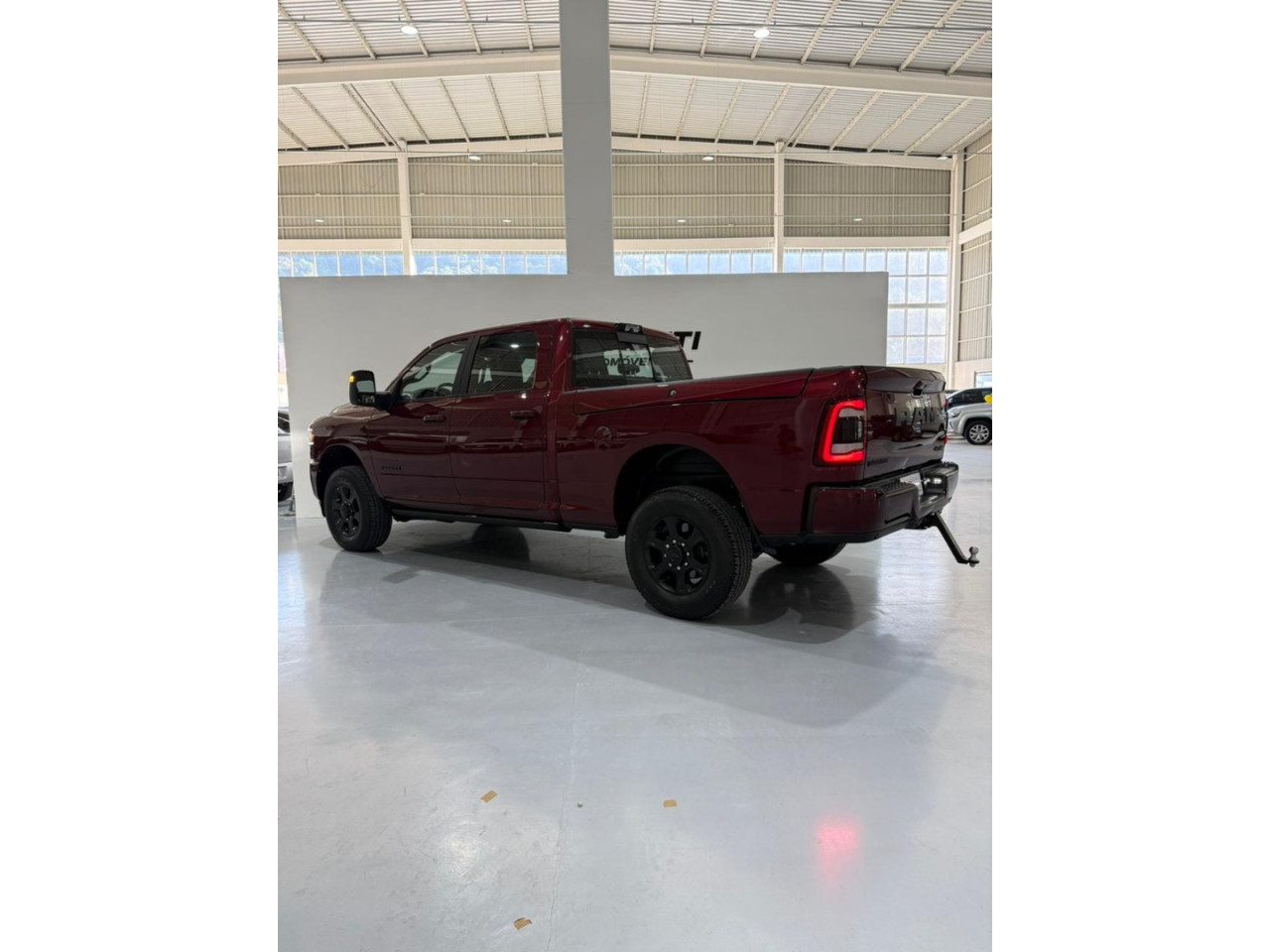 RAM 2500 6.7 I6 24V SLT CABINE DUPLA TURBO DIESEL NIGHT EDITION 4X4 AUTOMÁTICO