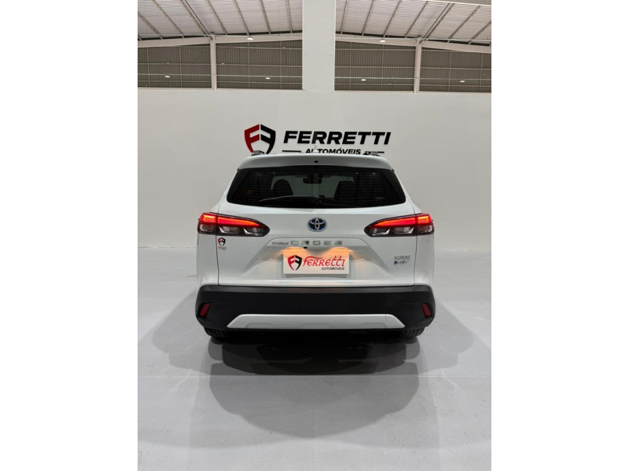 TOYOTA Corolla Cross 1.8 16V 4P FLEX VVT-I HYBRID XRX AUTOMÁTICO CVT