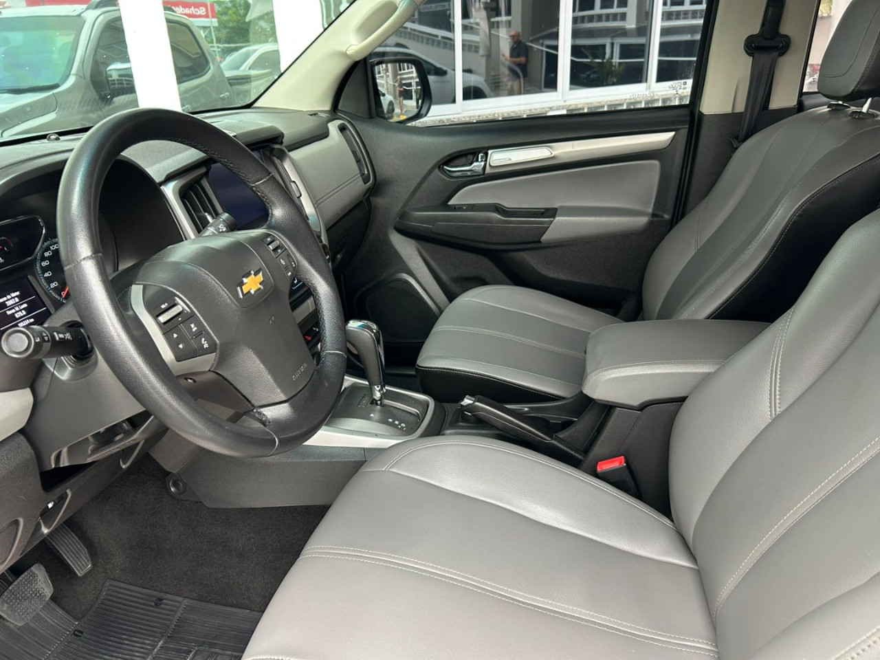 CHEVROLET S10 2.8 16V LTZ CABINE DUPLA 4X4 TURBO DIESEL AUTOMÁTICO