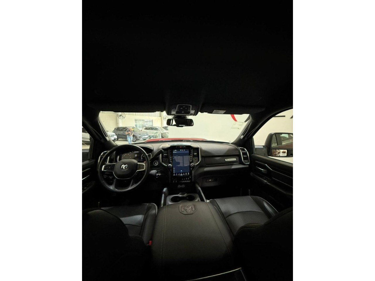 RAM 2500 6.7 I6 24V SLT CABINE DUPLA TURBO DIESEL NIGHT EDITION 4X4 AUTOMÁTICO