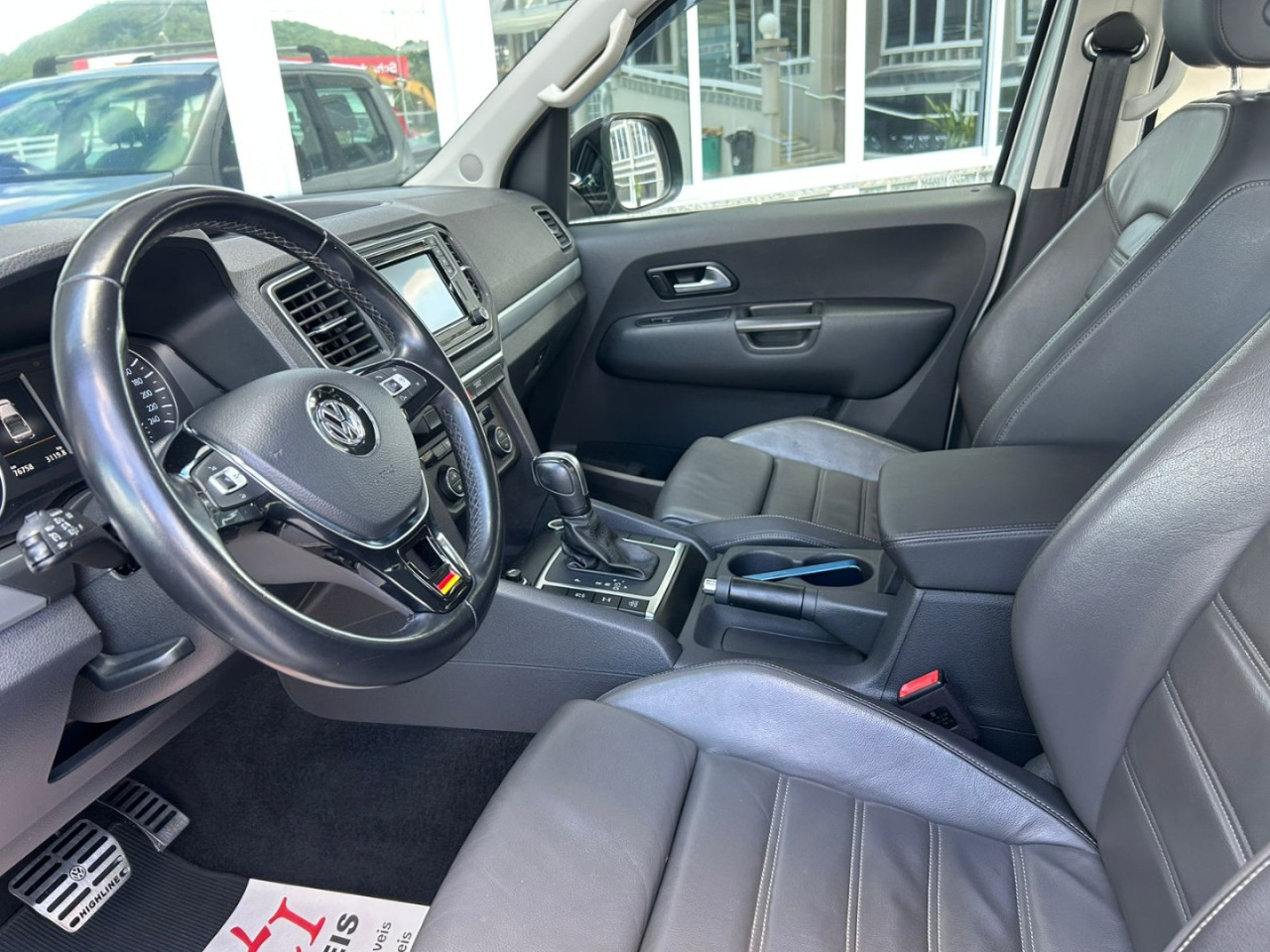 VOLKSWAGEN Amarok 3.0 V6 CABINE DUPLA HIGHLINE 4X4 TURBO INTERCOOLER AUTOMÁTICO