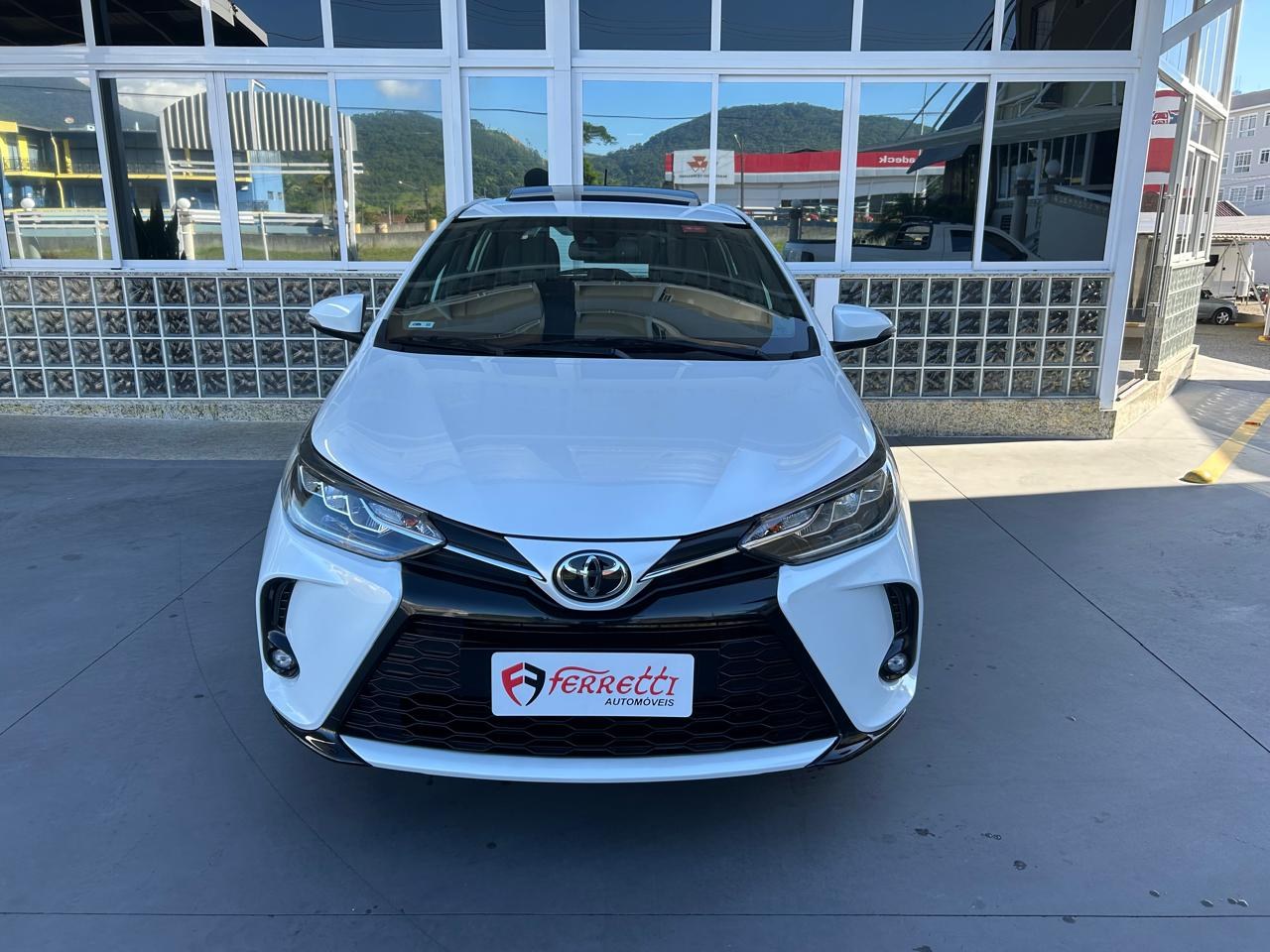 TOYOTA Yaris Hatch 1.5 16V 4P FLEX XLS CONNECT MULTIDRIVE AUTOMÁTICO CVT
