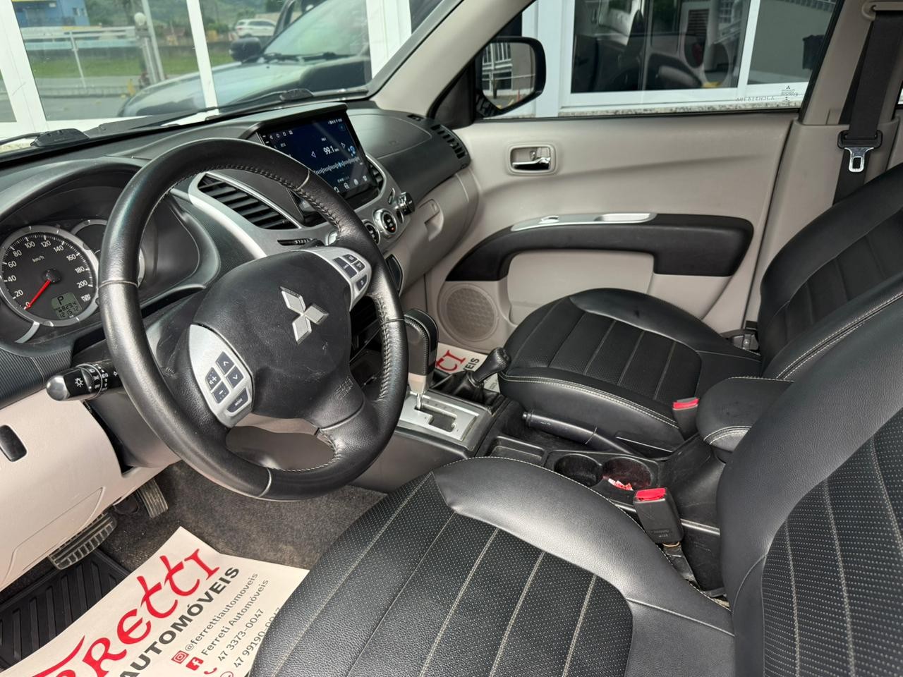 MITSUBISHI L 200 Outdoor 3.2 16V 4X4 CABINE DUPLA TURBO DIESEL INTERCOOLER AUTOMÁTICO