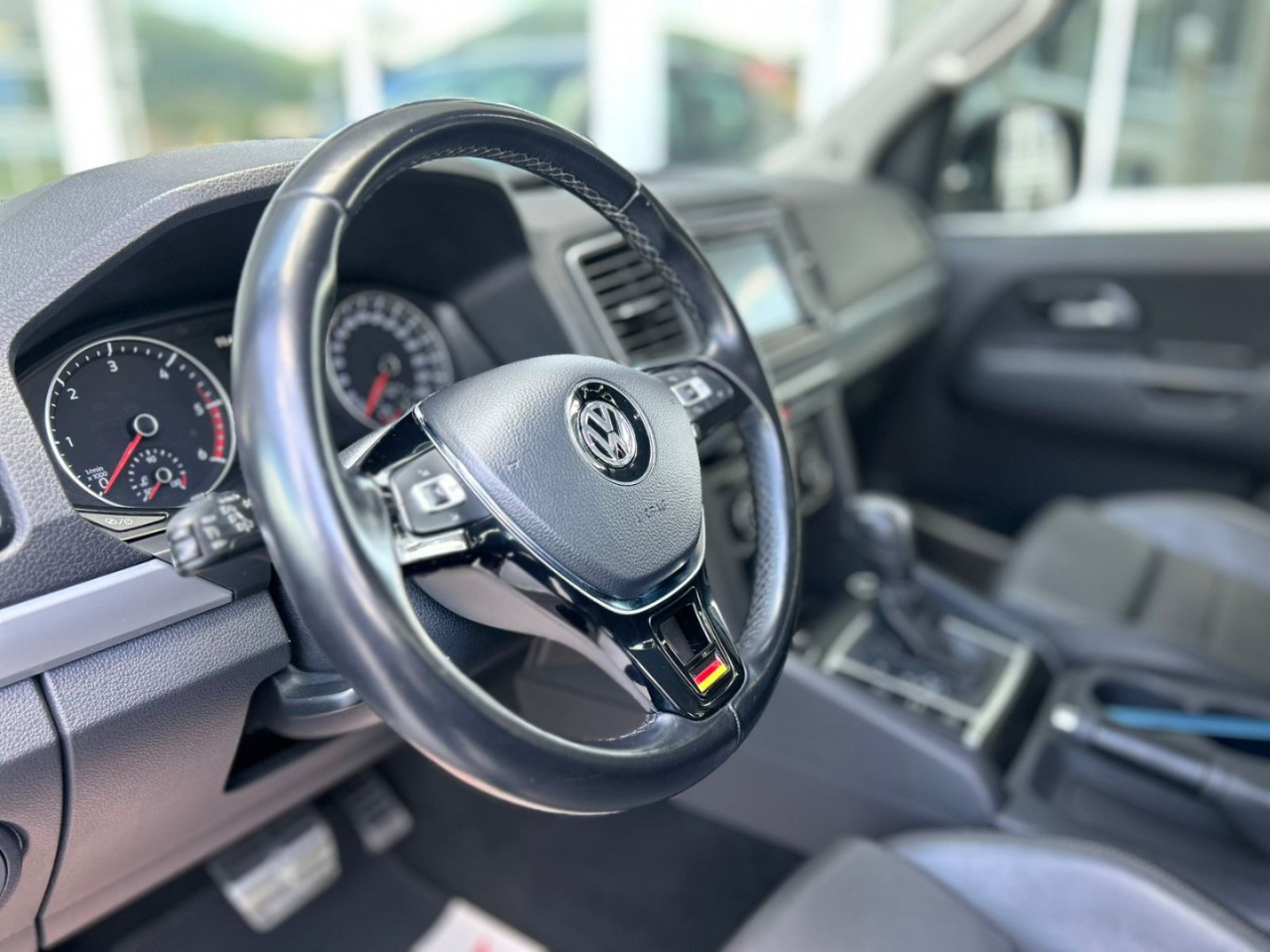 VOLKSWAGEN Amarok 3.0 V6 CABINE DUPLA HIGHLINE 4X4 TURBO INTERCOOLER AUTOMÁTICO