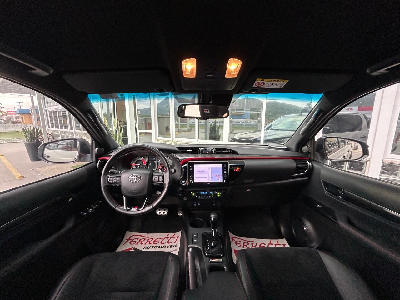 TOYOTA Hilux Caminhonete 2.8 16V GR SPORT 4X4 TURBO DIESEL CABINE DUPLA AUTOMÁTICO