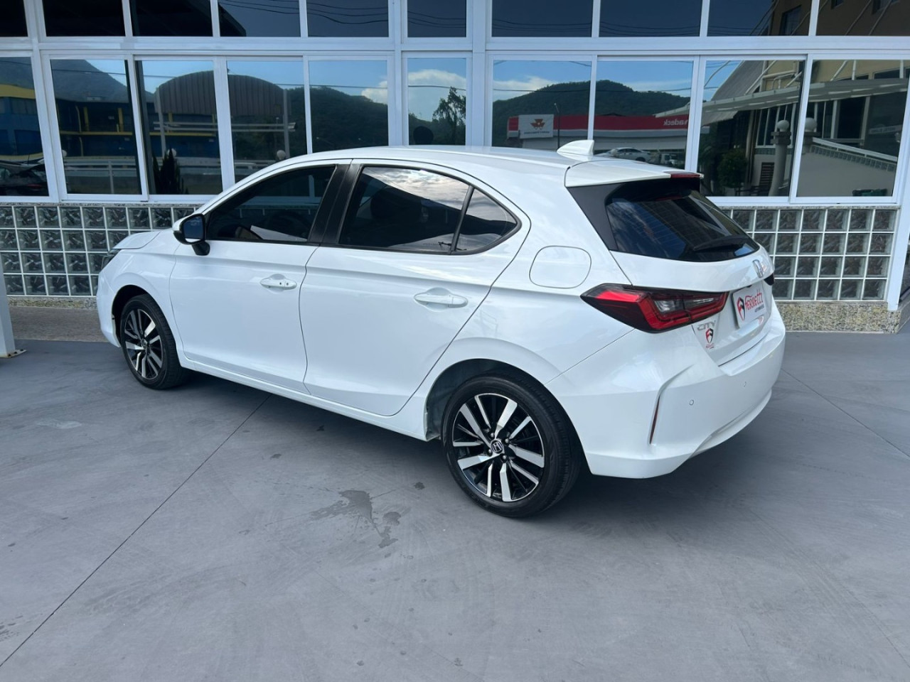 HONDA City Hatch 1.5 16V 4P FLEX TOURING AUTOMÁTICO CVT