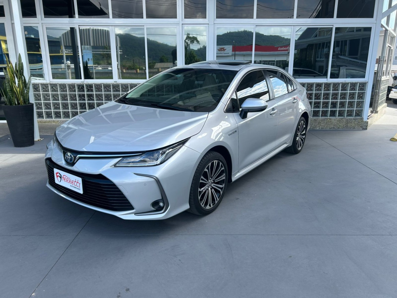 TOYOTA Corolla 1.8 16V 4P FLEX HÍBRIDO ALTIS A PREMIUM AUTOMÁTICO CVT