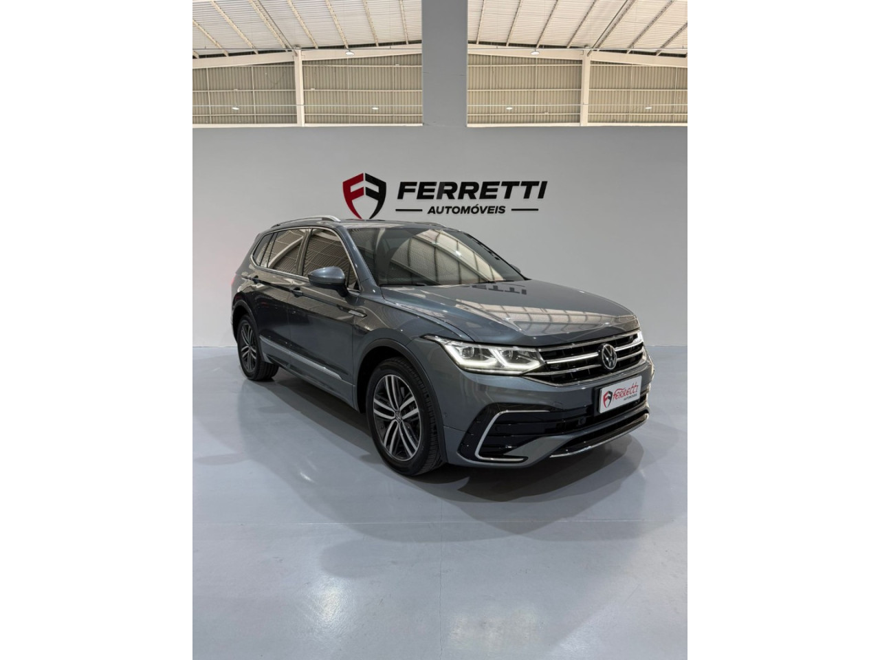 Tiguan 2.0 300 TSI ALLSPACE R-LINE TURBO AUTOMÁTICO