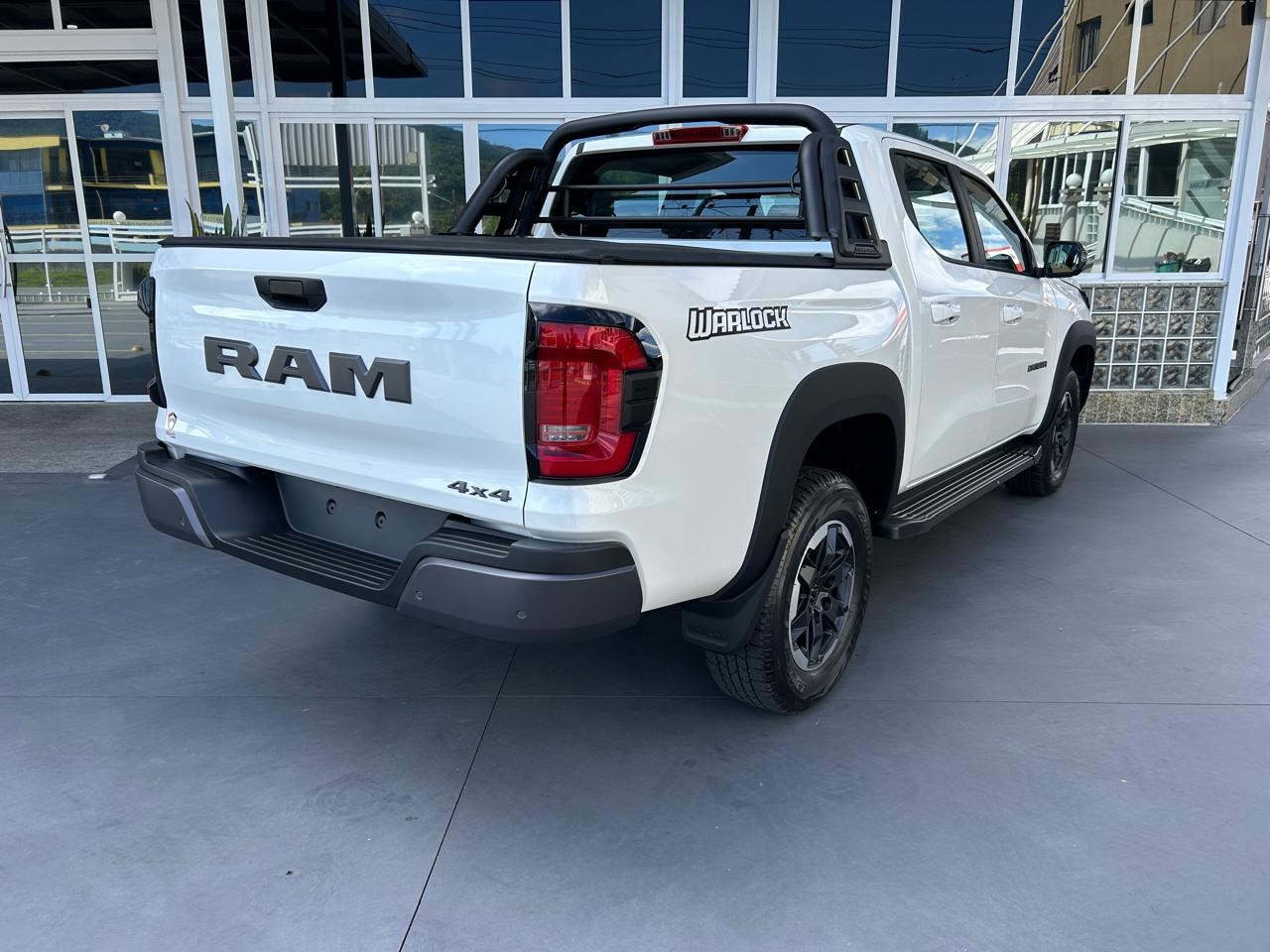 RAM Dakota 2.2 4P TURBO DIESEL WARLOCK 4X4 AUTOMÁTICO