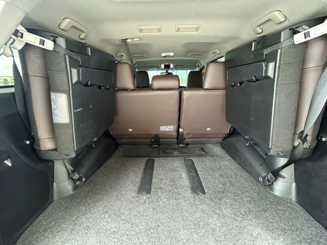 TOYOTA Hilux SW4 2.8 16V 4P SRX 4X4 7 LUGARES TURBO DIESEL AUTOMÁTICO