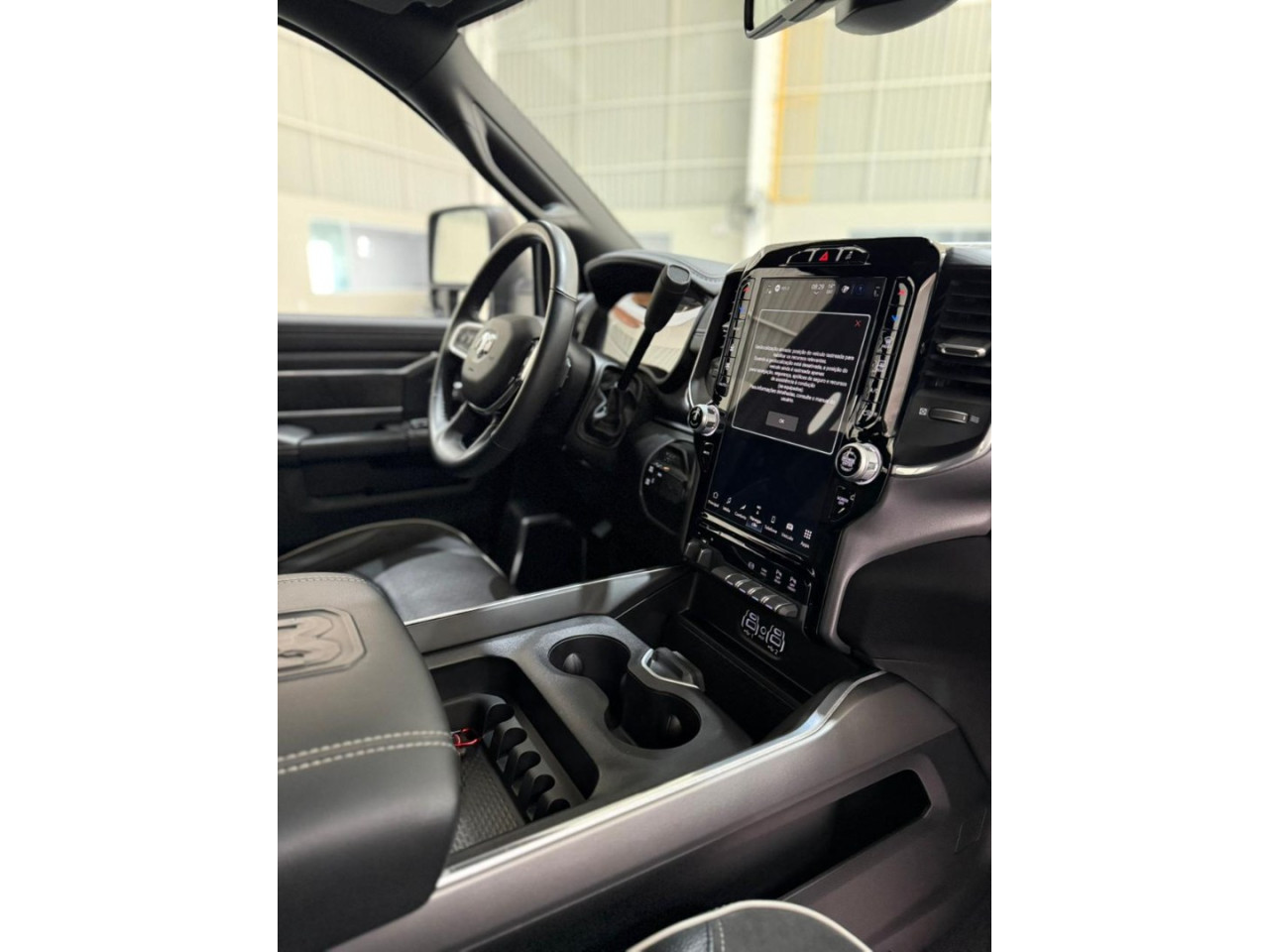 RAM 2500 6.7 I6 24V SLT CABINE DUPLA TURBO DIESEL NIGHT EDITION 4X4 AUTOMÁTICO