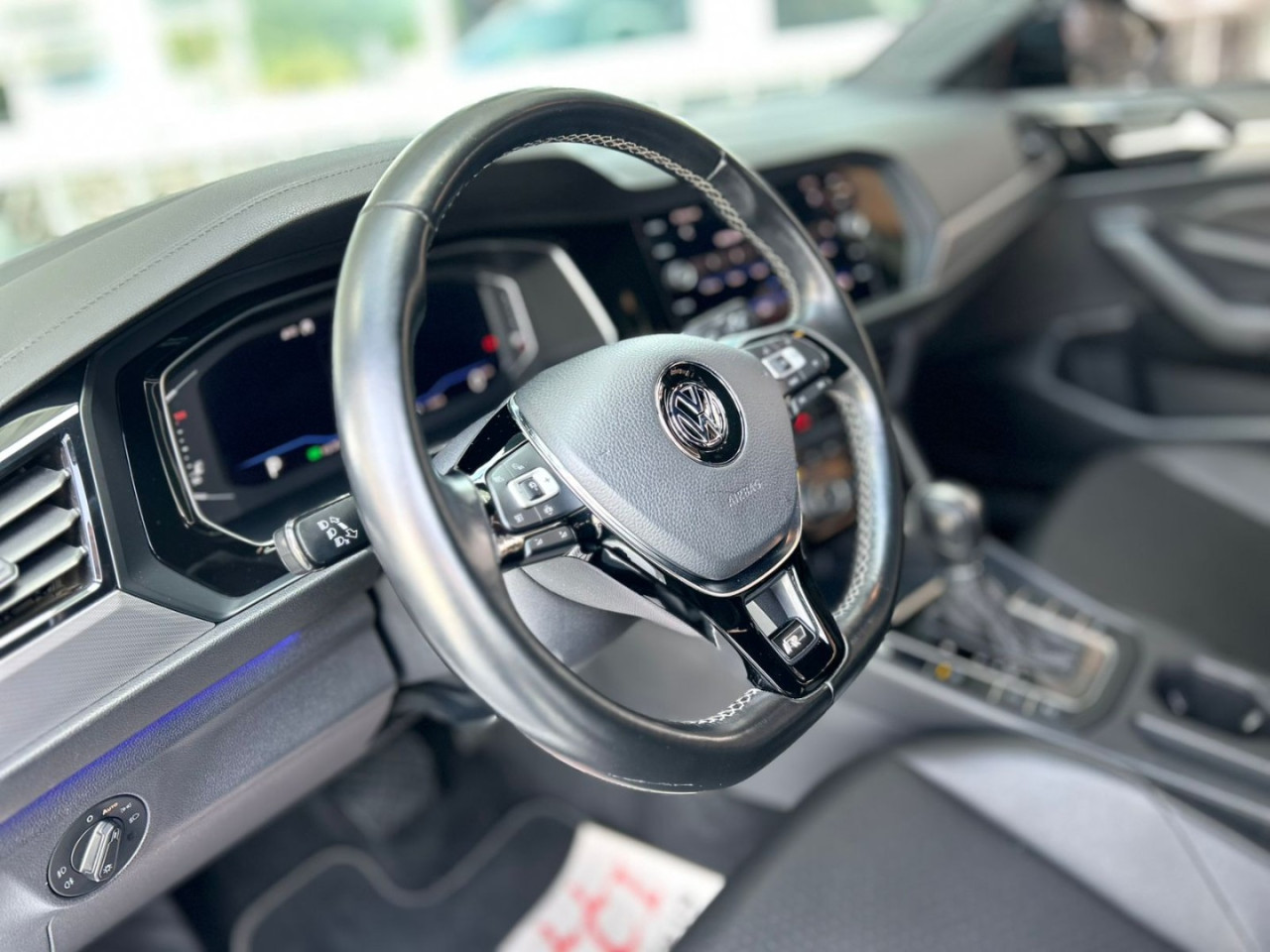 VOLKSWAGEN Jetta 1.4 4P 250 TSI R-LINE AUTOMÁTICO